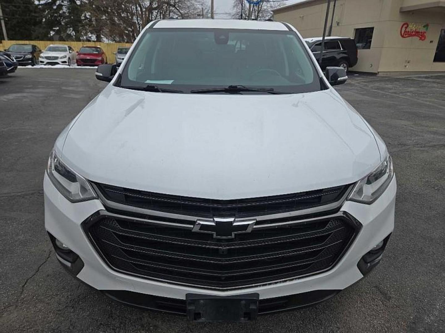 2018 WHITE /BLACK Chevrolet Traverse Premier AWD (1GNEVJKW7JJ) with an 3.6L V6 DOHC 24V engine, 9A transmission, located at 3304 Woodville Road, Northwood, OH, 43619, (419) 210-8019, 41.612694, -83.480743 - Your #1 Destination for Auto Loans and mdash;No Matter Your Credit!At our dealership, we believe everyone deserves the opportunity to drive their dream car and mdash;whether you have good credit, bad credit, or no credit at all. With a wide selection of hundreds of cars, trucks, and SUVs, you'll fin - Photo#7