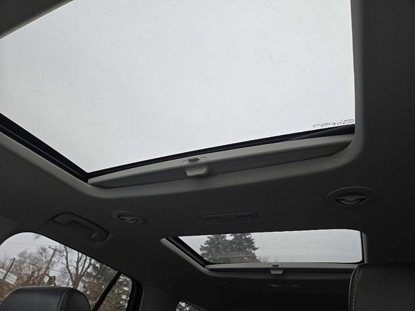 2018 WHITE /BLACK Chevrolet Traverse Premier AWD (1GNEVJKW7JJ) with an 3.6L V6 DOHC 24V engine, 9A transmission, located at 3304 Woodville Road, Northwood, OH, 43619, (419) 210-8019, 41.612694, -83.480743 - Your #1 Destination for Auto Loans and mdash;No Matter Your Credit!At our dealership, we believe everyone deserves the opportunity to drive their dream car and mdash;whether you have good credit, bad credit, or no credit at all. With a wide selection of hundreds of cars, trucks, and SUVs, you'll fin - Photo#22