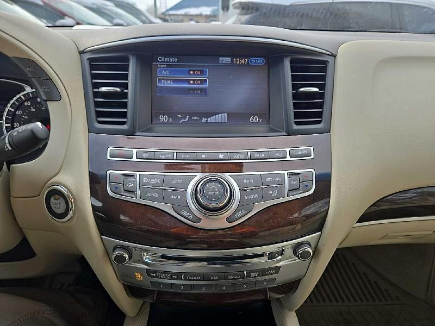 2014 WHITE /TAN Infiniti QX60 Hybrid AWD (5N1CL0MM0EC) with an 2.5L L4 DOHC 16V HYBRID engine, Continuously Variable Transmission transmission, located at 3304 Woodville Road, Northwood, OH, 43619, (419) 210-8019, 41.612694, -83.480743 - Your #1 Destination for Auto Loans and mdash;No Matter Your Credit!At our dealership, we believe everyone deserves the opportunity to drive their dream car and mdash;whether you have good credit, bad credit, or no credit at all. With a wide selection of hundreds of cars, trucks, and SUVs, you'll fin - Photo#22