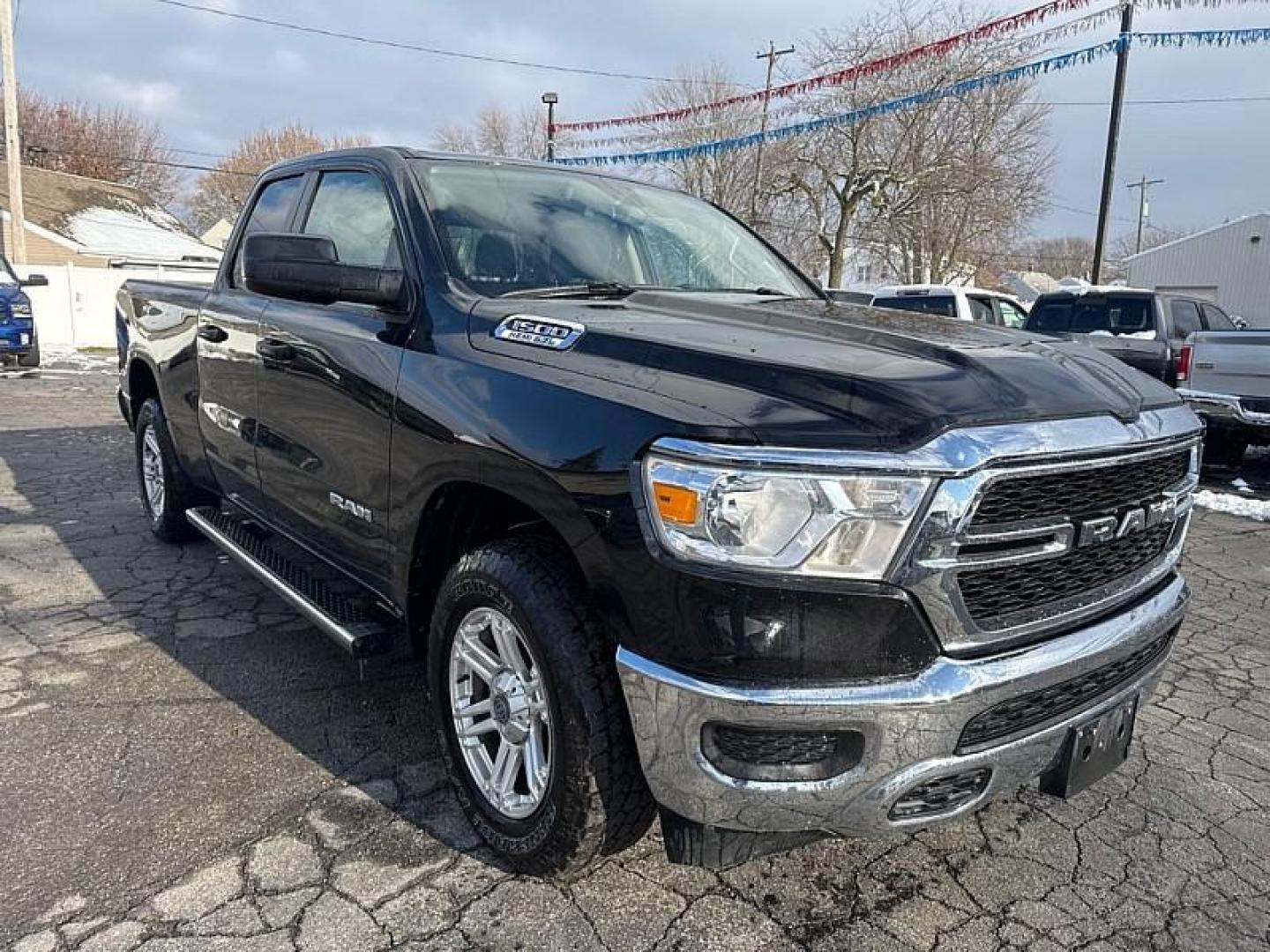2019 BLACK /BLACK RAM 1500 Tradesman Quad Cab 4WD (1C6SRFCT3KN) with an 3.6L V6 FFV engine, 8A transmission, located at 3304 Woodville Road, Northwood, OH, 43619, (419) 210-8019, 41.612694, -83.480743 - Your #1 Destination for Auto Loans and mdash;No Matter Your Credit!At our dealership, we believe everyone deserves the opportunity to drive their dream car and mdash;whether you have good credit, bad credit, or no credit at all. With a wide selection of hundreds of cars, trucks, and SUVs, you'll fin - Photo#6