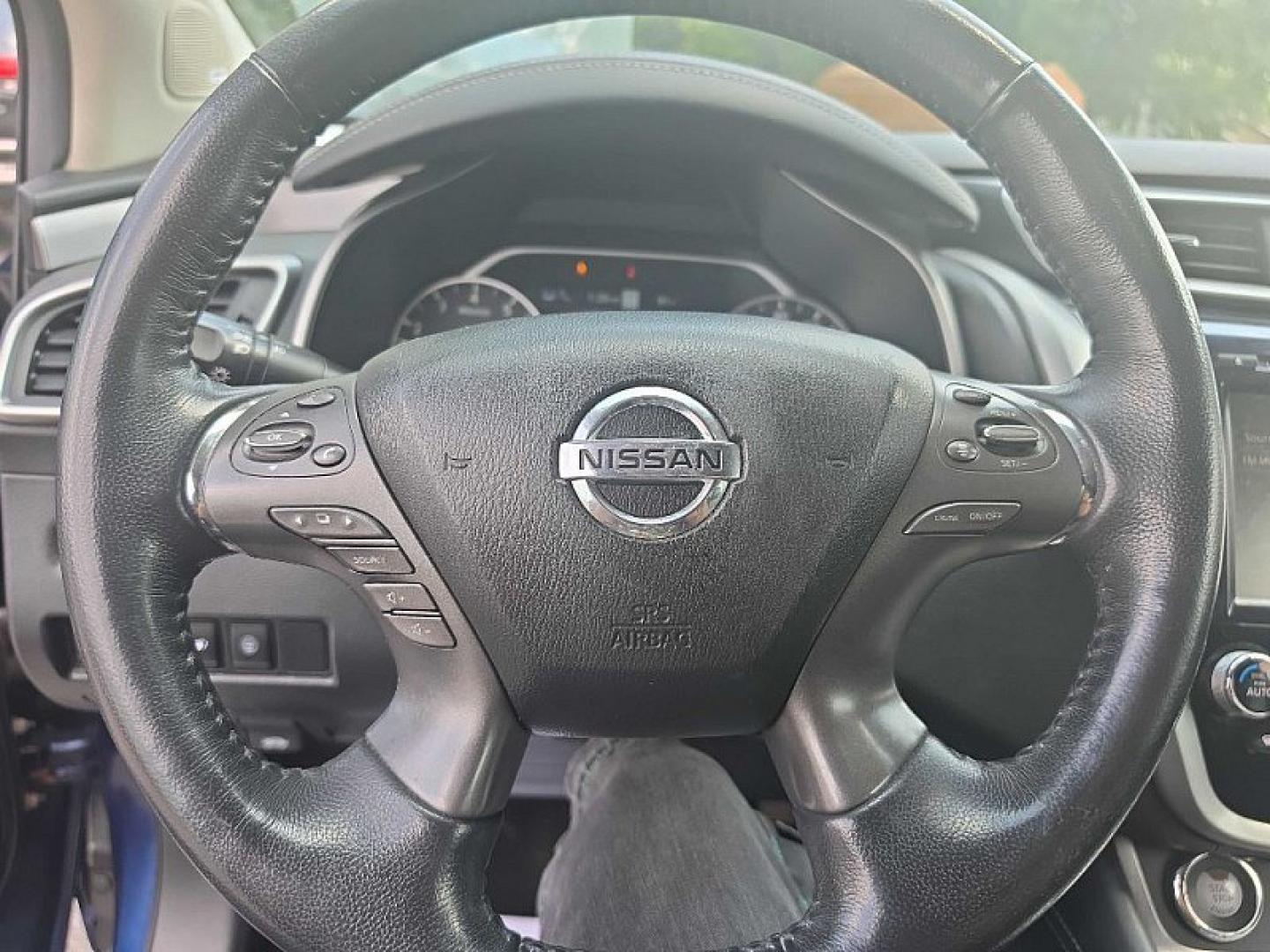2020 BLUE /BLACK Nissan Murano SL AWD (5N1AZ2CS1LN) with an 3.5L V6 DOHC 24V engine, CVT transmission, located at 3304 Woodville Road, Northwood, OH, 43619, (419) 210-8019, 41.612694, -83.480743 - Your #1 Destination for Auto Loans and mdash;No Matter Your Credit!At our dealership, we believe everyone deserves the opportunity to drive their dream car and mdash;whether you have good credit, bad credit, or no credit at all. With a wide selection of hundreds of cars, trucks, and SUVs, you'll fin- Photo#19