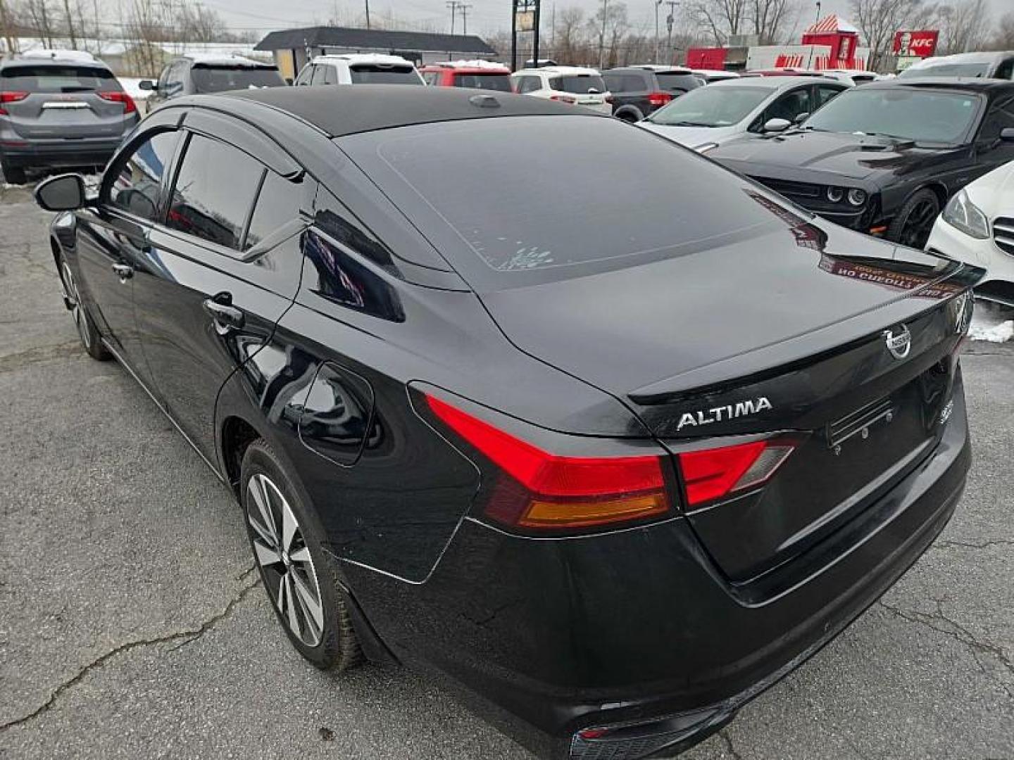 2019 BLACK /BLACK Nissan Altima 2.5 SV AWD (1N4BL4DW6KN) with an 2.5L L4 DOHC 16V engine, CVT transmission, located at 3304 Woodville Road, Northwood, OH, 43619, (419) 210-8019, 41.612694, -83.480743 - Photo#0