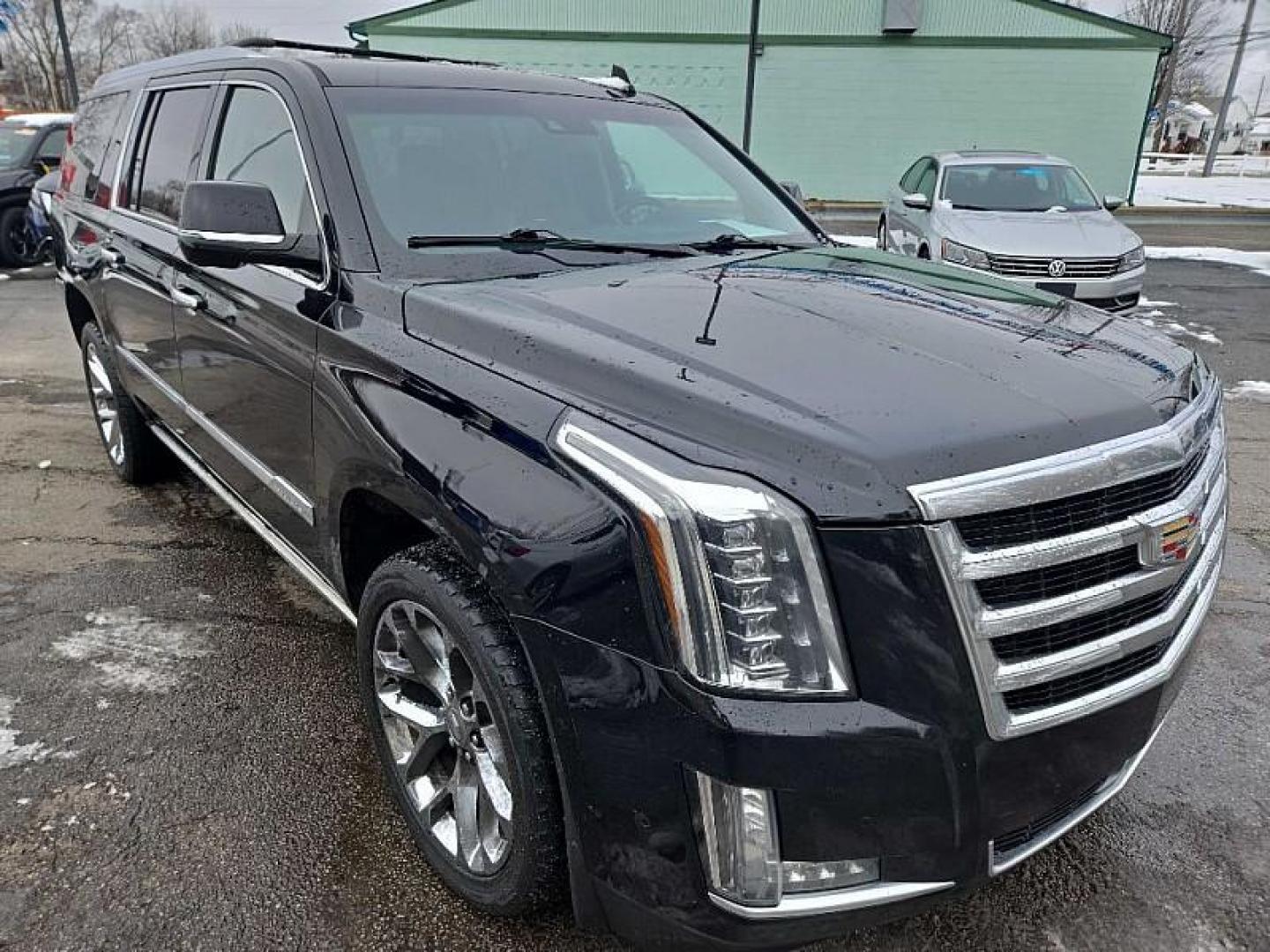 2017 BLACK /BLACK Cadillac Escalade ESV Premium 4WD (1GYS4JKJ1HR) with an 6.2L V8 OHV 16V FFV engine, 8A transmission, located at 3304 Woodville Road, Northwood, OH, 43619, (419) 210-8019, 41.612694, -83.480743 - Photo#7