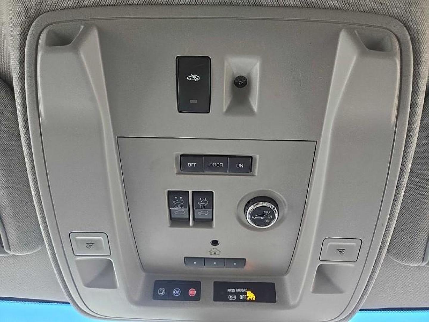 2017 BLACK /BLACK Cadillac Escalade ESV Premium 4WD (1GYS4JKJ1HR) with an 6.2L V8 OHV 16V FFV engine, 8A transmission, located at 3304 Woodville Road, Northwood, OH, 43619, (419) 210-8019, 41.612694, -83.480743 - Photo#25