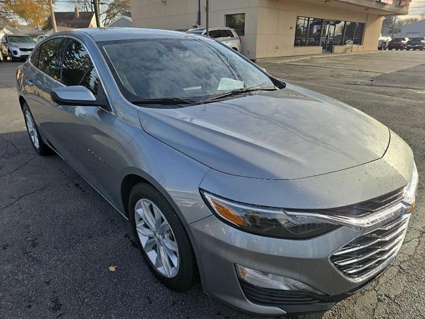 2024 GRAY /BLACK Chevrolet Malibu 1LT (1G1ZD5ST2RF) with an 1.5L L4 DOHC 16V engine, 6A transmission, located at 3304 Woodville Road, Northwood, OH, 43619, (419) 210-8019, 41.612694, -83.480743 - Photo#6