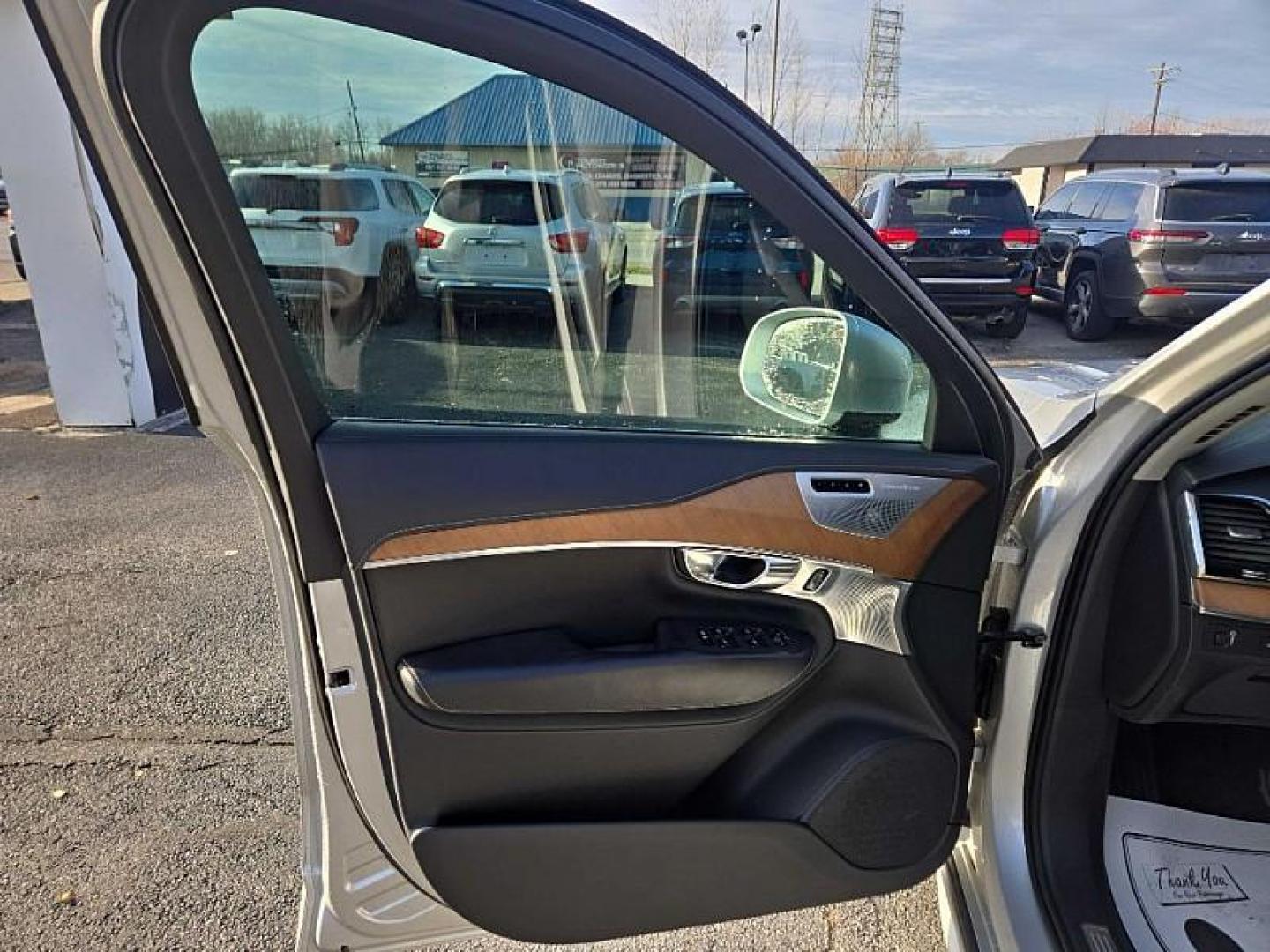 2019 SILVER /BLACK Volvo XC90 T6 Inscription AWD (YV4A22PLXK1) with an 2.0L L4 DOHC 16V engine, 8A transmission, located at 3304 Woodville Road, Northwood, OH, 43619, (419) 210-8019, 41.612694, -83.480743 - Photo#8