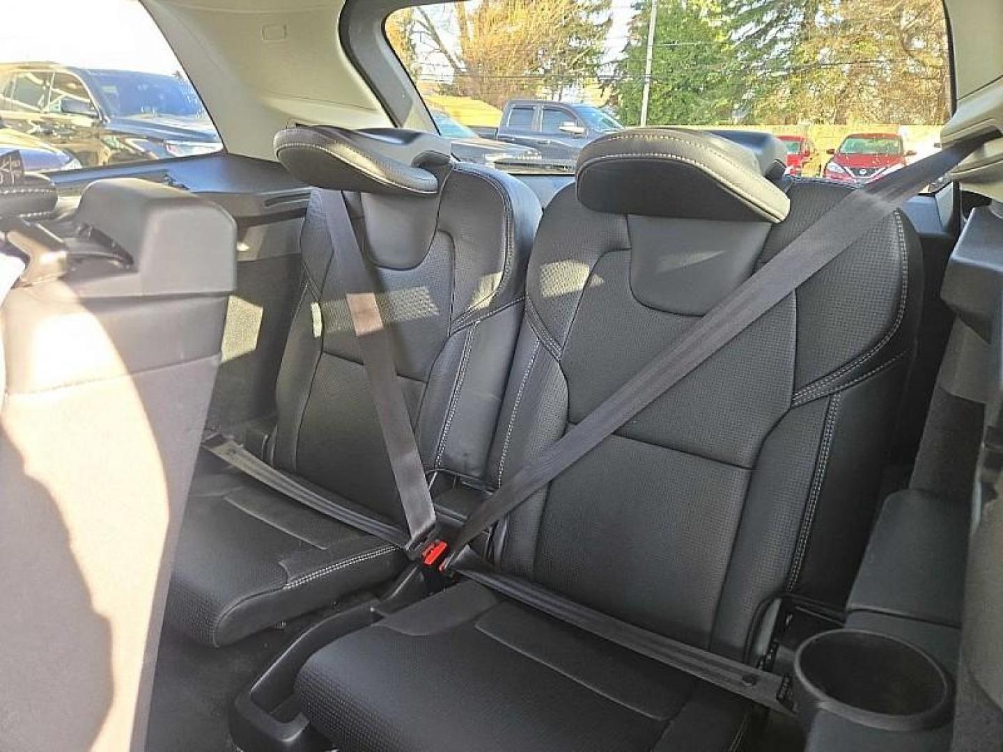 2019 SILVER /BLACK Volvo XC90 T6 Inscription AWD (YV4A22PLXK1) with an 2.0L L4 DOHC 16V engine, 8A transmission, located at 3304 Woodville Road, Northwood, OH, 43619, (419) 210-8019, 41.612694, -83.480743 - Photo#13