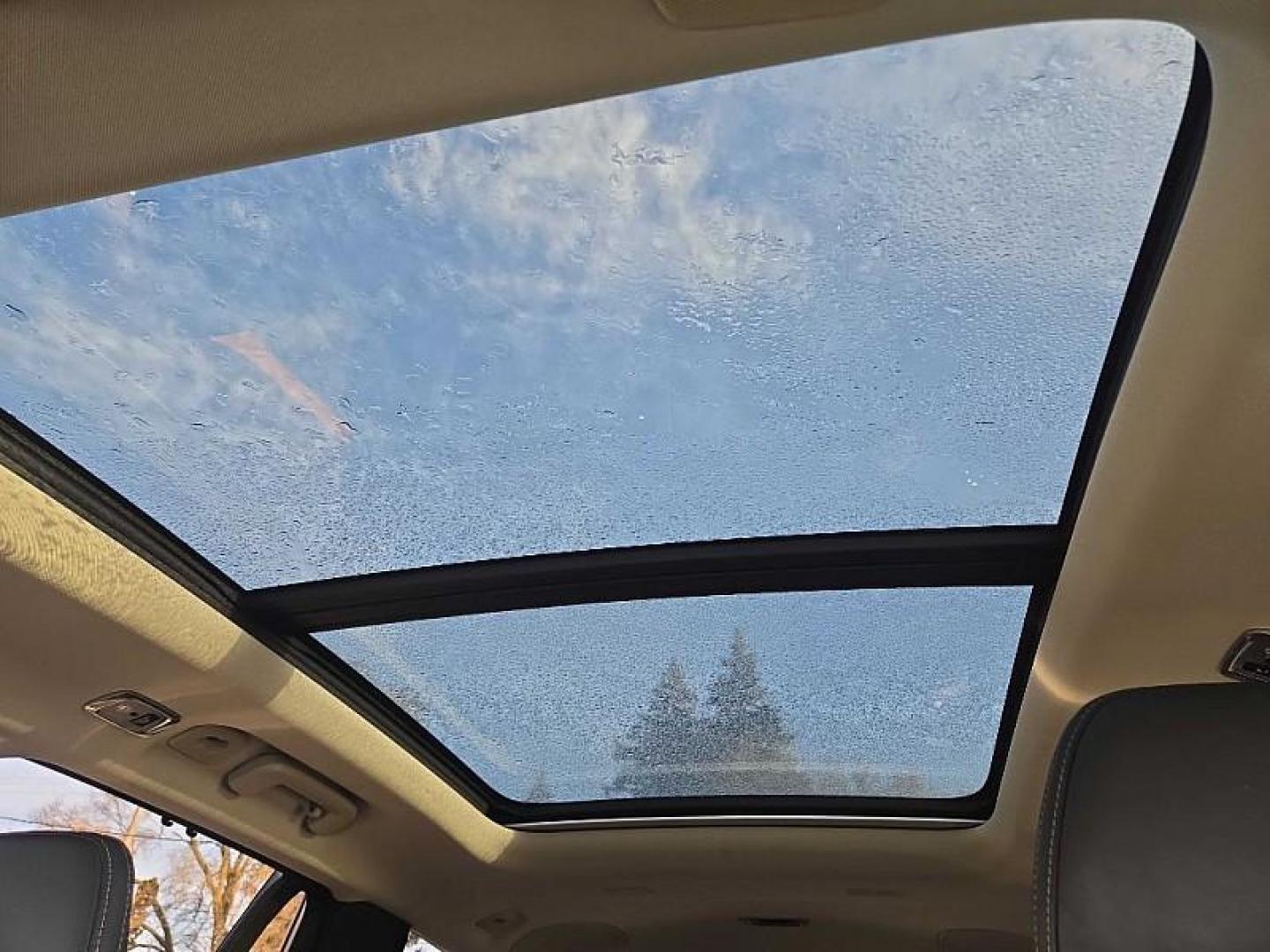 2019 SILVER /BLACK Volvo XC90 T6 Inscription AWD (YV4A22PLXK1) with an 2.0L L4 DOHC 16V engine, 8A transmission, located at 3304 Woodville Road, Northwood, OH, 43619, (419) 210-8019, 41.612694, -83.480743 - Photo#25