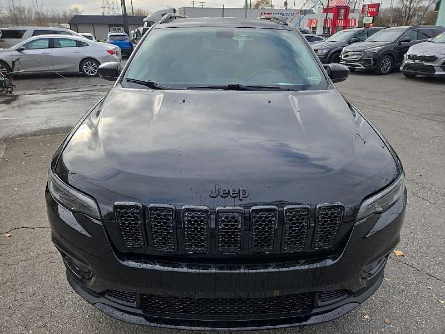 2020 BLACK /BLACK Jeep Cherokee Latitude Plus 4WD (1C4PJMLNXLD) with an 2.0L L4 DOHC 16V TURBO engine, 9A transmission, located at 3304 Woodville Road, Northwood, OH, 43619, (419) 210-8019, 41.612694, -83.480743 - Your #1 Destination for Auto Loans and mdash;No Matter Your Credit!At our dealership, we believe everyone deserves the opportunity to drive their dream car and mdash;whether you have good credit, bad credit, or no credit at all. With a wide selection of hundreds of cars, trucks, and SUVs, you'll fin - Photo#7