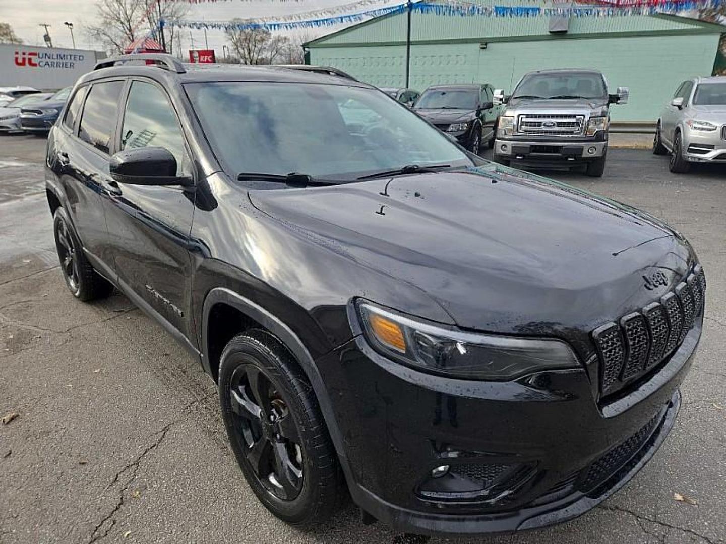 2020 BLACK /BLACK Jeep Cherokee Latitude Plus 4WD (1C4PJMLNXLD) with an 2.0L L4 DOHC 16V TURBO engine, 9A transmission, located at 3304 Woodville Road, Northwood, OH, 43619, (419) 210-8019, 41.612694, -83.480743 - Your #1 Destination for Auto Loans and mdash;No Matter Your Credit!At our dealership, we believe everyone deserves the opportunity to drive their dream car and mdash;whether you have good credit, bad credit, or no credit at all. With a wide selection of hundreds of cars, trucks, and SUVs, you'll fin - Photo#26