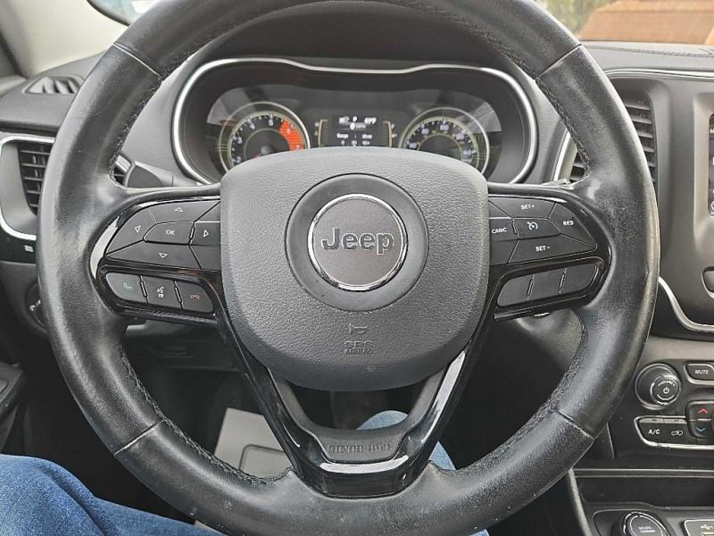 2020 BLACK /BLACK Jeep Cherokee Latitude Plus 4WD (1C4PJMLNXLD) with an 2.0L L4 DOHC 16V TURBO engine, 9A transmission, located at 3304 Woodville Road, Northwood, OH, 43619, (419) 210-8019, 41.612694, -83.480743 - Your #1 Destination for Auto Loans and mdash;No Matter Your Credit!At our dealership, we believe everyone deserves the opportunity to drive their dream car and mdash;whether you have good credit, bad credit, or no credit at all. With a wide selection of hundreds of cars, trucks, and SUVs, you'll fin - Photo#45