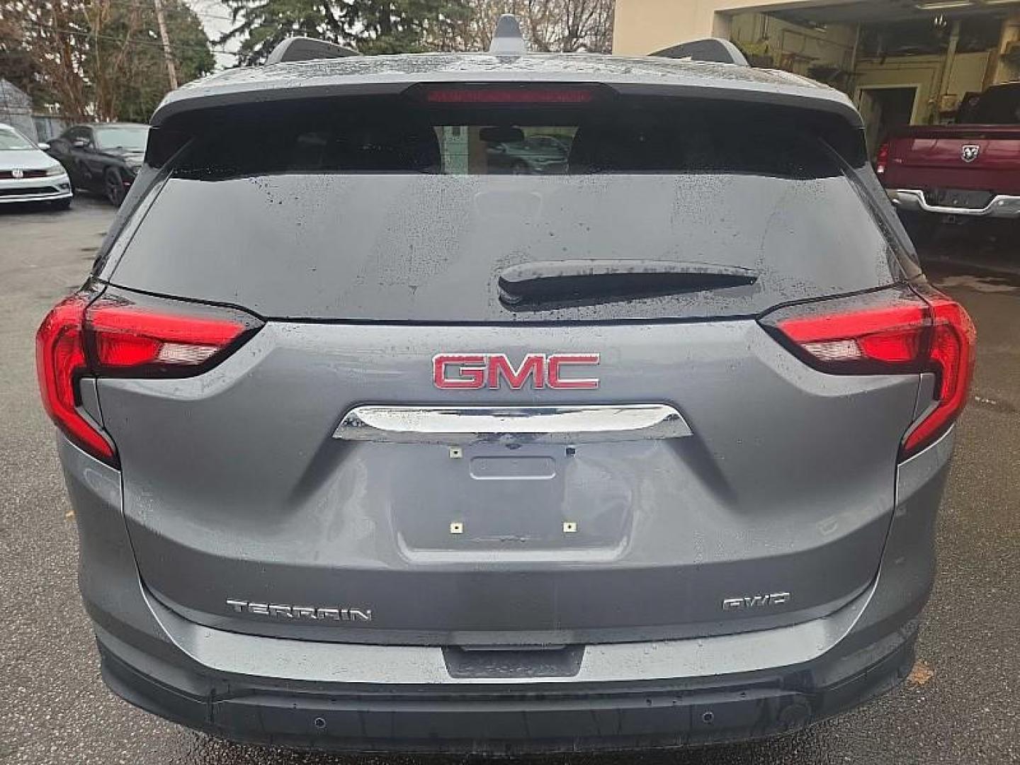 2019 GRAY /BLACK GMC Terrain SLE AWD (3GKALTEV3KL) with an 1.4L L4 DOHC 16V TURBO engine, 6A transmission, located at 3304 Woodville Road, Northwood, OH, 43619, (419) 210-8019, 41.612694, -83.480743 - Your #1 Destination for Auto Loans and mdash;No Matter Your Credit!At our dealership, we believe everyone deserves the opportunity to drive their dream car and mdash;whether you have good credit, bad credit, or no credit at all. With a wide selection of hundreds of cars, trucks, and SUVs, you'll fin - Photo#3