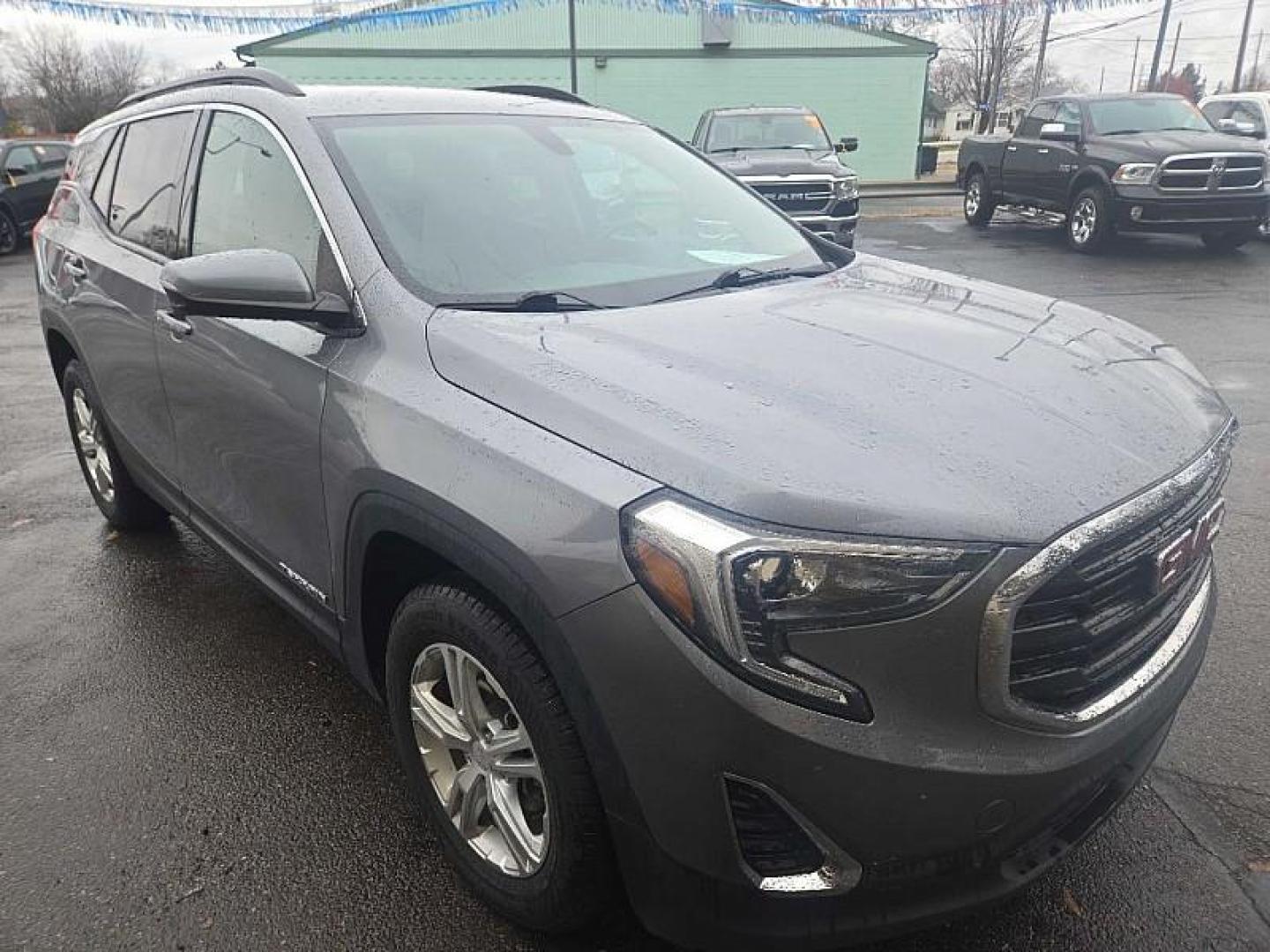 2019 GRAY /BLACK GMC Terrain SLE AWD (3GKALTEV3KL) with an 1.4L L4 DOHC 16V TURBO engine, 6A transmission, located at 3304 Woodville Road, Northwood, OH, 43619, (419) 210-8019, 41.612694, -83.480743 - Your #1 Destination for Auto Loans and mdash;No Matter Your Credit!At our dealership, we believe everyone deserves the opportunity to drive their dream car and mdash;whether you have good credit, bad credit, or no credit at all. With a wide selection of hundreds of cars, trucks, and SUVs, you'll fin - Photo#6