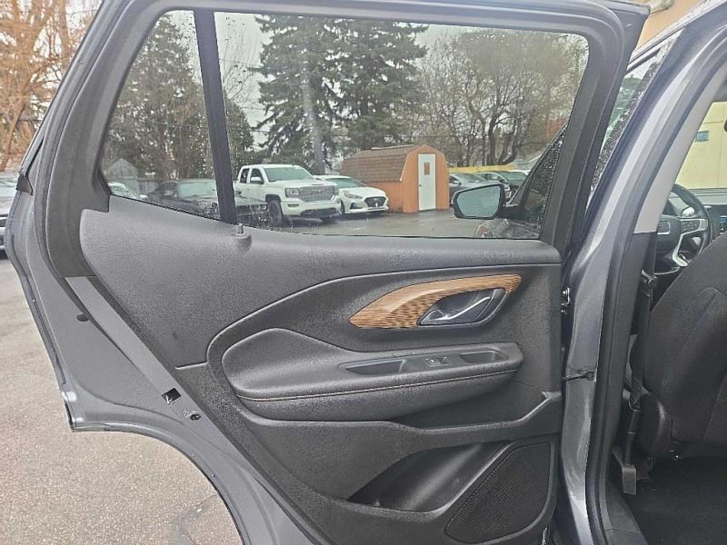 2019 GRAY /BLACK GMC Terrain SLE AWD (3GKALTEV3KL) with an 1.4L L4 DOHC 16V TURBO engine, 6A transmission, located at 3304 Woodville Road, Northwood, OH, 43619, (419) 210-8019, 41.612694, -83.480743 - Your #1 Destination for Auto Loans and mdash;No Matter Your Credit!At our dealership, we believe everyone deserves the opportunity to drive their dream car and mdash;whether you have good credit, bad credit, or no credit at all. With a wide selection of hundreds of cars, trucks, and SUVs, you'll fin - Photo#10