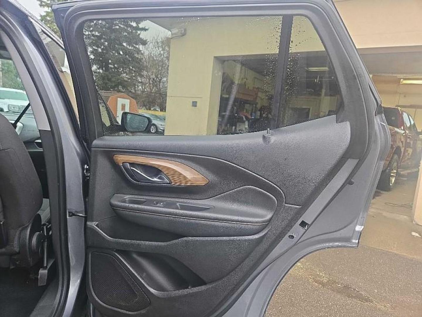 2019 GRAY /BLACK GMC Terrain SLE AWD (3GKALTEV3KL) with an 1.4L L4 DOHC 16V TURBO engine, 6A transmission, located at 3304 Woodville Road, Northwood, OH, 43619, (419) 210-8019, 41.612694, -83.480743 - Your #1 Destination for Auto Loans and mdash;No Matter Your Credit!At our dealership, we believe everyone deserves the opportunity to drive their dream car and mdash;whether you have good credit, bad credit, or no credit at all. With a wide selection of hundreds of cars, trucks, and SUVs, you'll fin - Photo#14