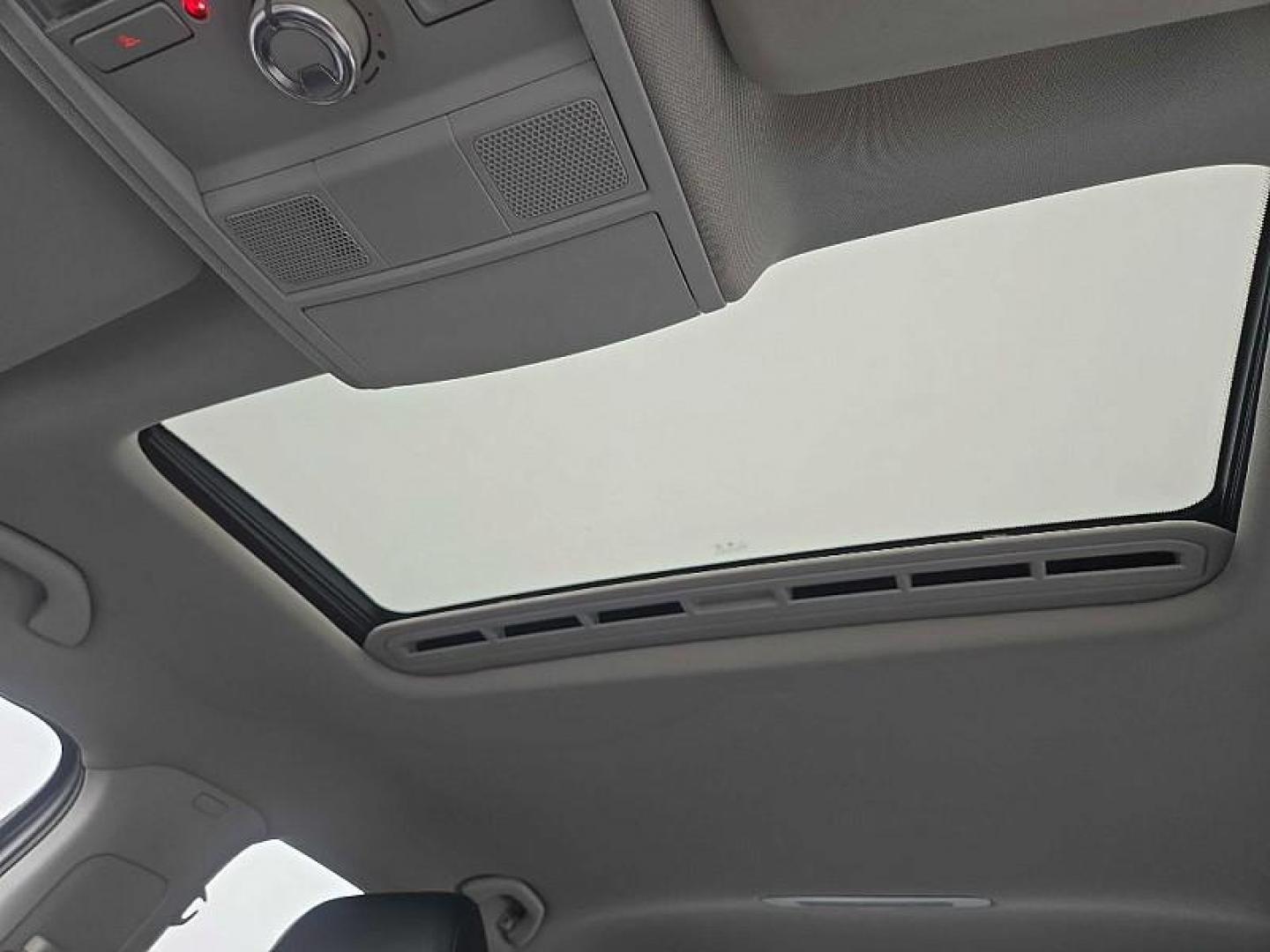 2019 SILVER /BLACK Volkswagen Passat Wolfsburg Edition (1VWLA7A34KC) with an 2.0L L4 DOHC 16V engine, 6A transmission, located at 3304 Woodville Road, Northwood, OH, 43619, (419) 210-8019, 41.612694, -83.480743 - Your #1 Destination for Auto Loans and mdash;No Matter Your Credit!At our dealership, we believe everyone deserves the opportunity to drive their dream car and mdash;whether you have good credit, bad credit, or no credit at all. With a wide selection of hundreds of cars, trucks, and SUVs, you'll fin - Photo#85