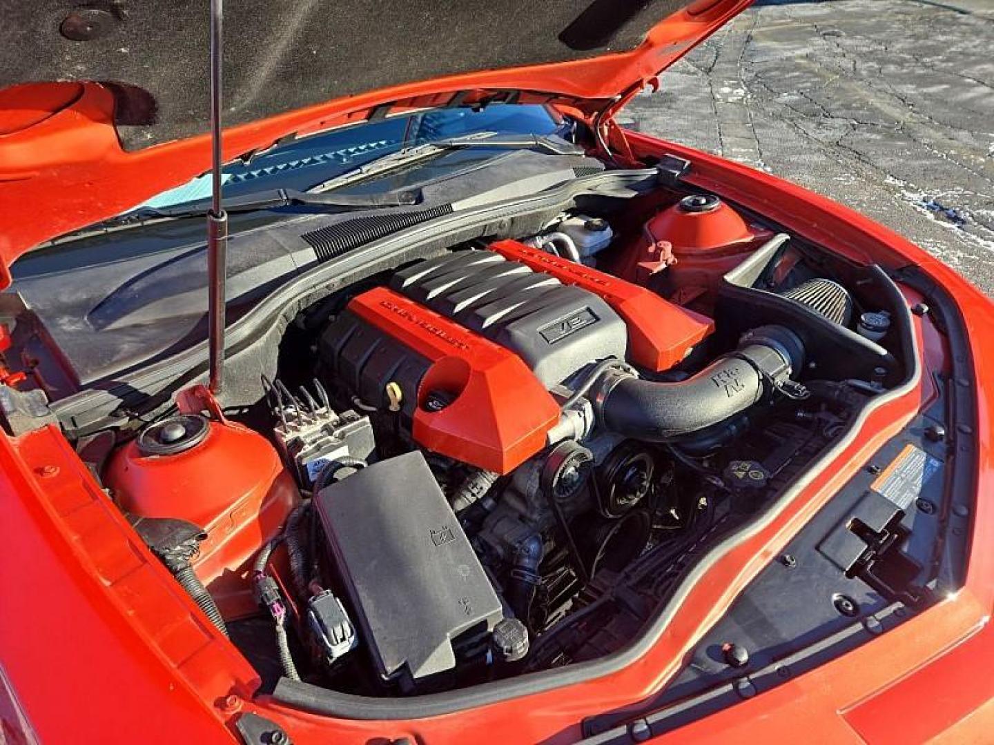 2011 ORANGE /ORANGE/BLACK Chevrolet Camaro 2SS Coupe (2G1FT1EW0B9) with an 6.2L V8 OHV 16V engine, 6-Speed Manual transmission, located at 3304 Woodville Road, Northwood, OH, 43619, (419) 210-8019, 41.612694, -83.480743 - Your #1 Destination for Auto Loans and mdash;No Matter Your Credit!At our dealership, we believe everyone deserves the opportunity to drive their dream car and mdash;whether you have good credit, bad credit, or no credit at all. With a wide selection of hundreds of cars, trucks, and SUVs, you'll fin - Photo#8