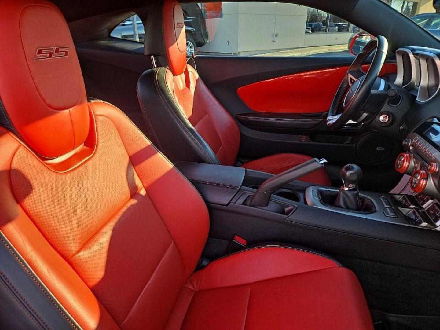 2011 ORANGE /ORANGE/BLACK Chevrolet Camaro 2SS Coupe (2G1FT1EW0B9) with an 6.2L V8 OHV 16V engine, 6-Speed Manual transmission, located at 3304 Woodville Road, Northwood, OH, 43619, (419) 210-8019, 41.612694, -83.480743 - Your #1 Destination for Auto Loans and mdash;No Matter Your Credit!At our dealership, we believe everyone deserves the opportunity to drive their dream car and mdash;whether you have good credit, bad credit, or no credit at all. With a wide selection of hundreds of cars, trucks, and SUVs, you'll fin - Photo#15