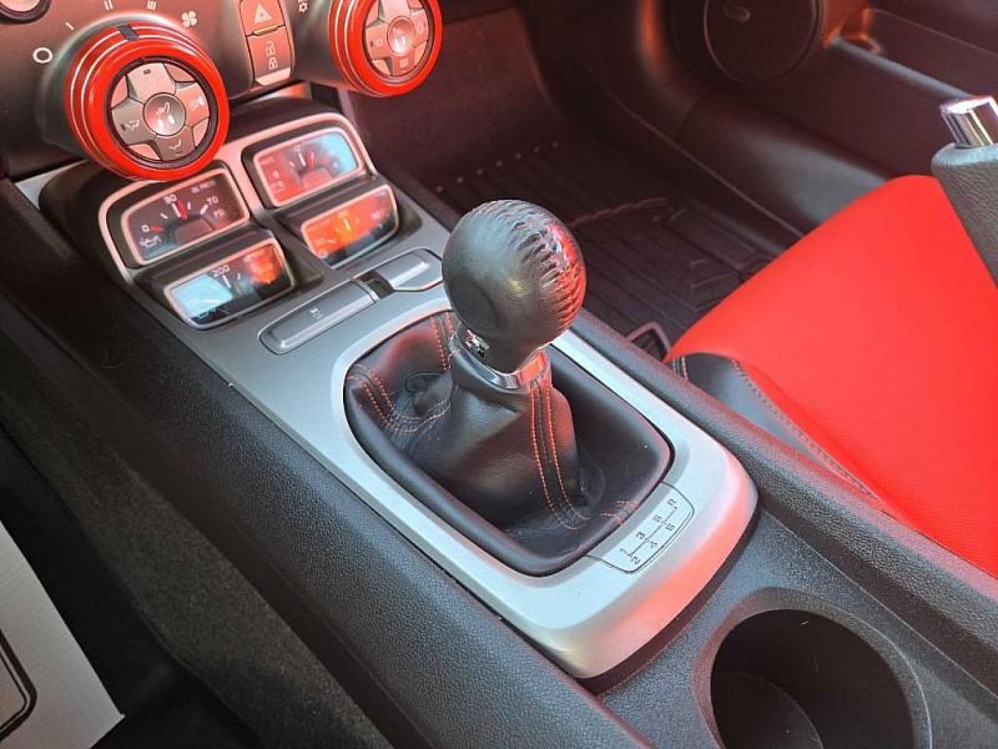 2011 ORANGE /ORANGE/BLACK Chevrolet Camaro 2SS Coupe (2G1FT1EW0B9) with an 6.2L V8 OHV 16V engine, 6-Speed Manual transmission, located at 3304 Woodville Road, Northwood, OH, 43619, (419) 210-8019, 41.612694, -83.480743 - Your #1 Destination for Auto Loans and mdash;No Matter Your Credit!At our dealership, we believe everyone deserves the opportunity to drive their dream car and mdash;whether you have good credit, bad credit, or no credit at all. With a wide selection of hundreds of cars, trucks, and SUVs, you'll fin - Photo#21