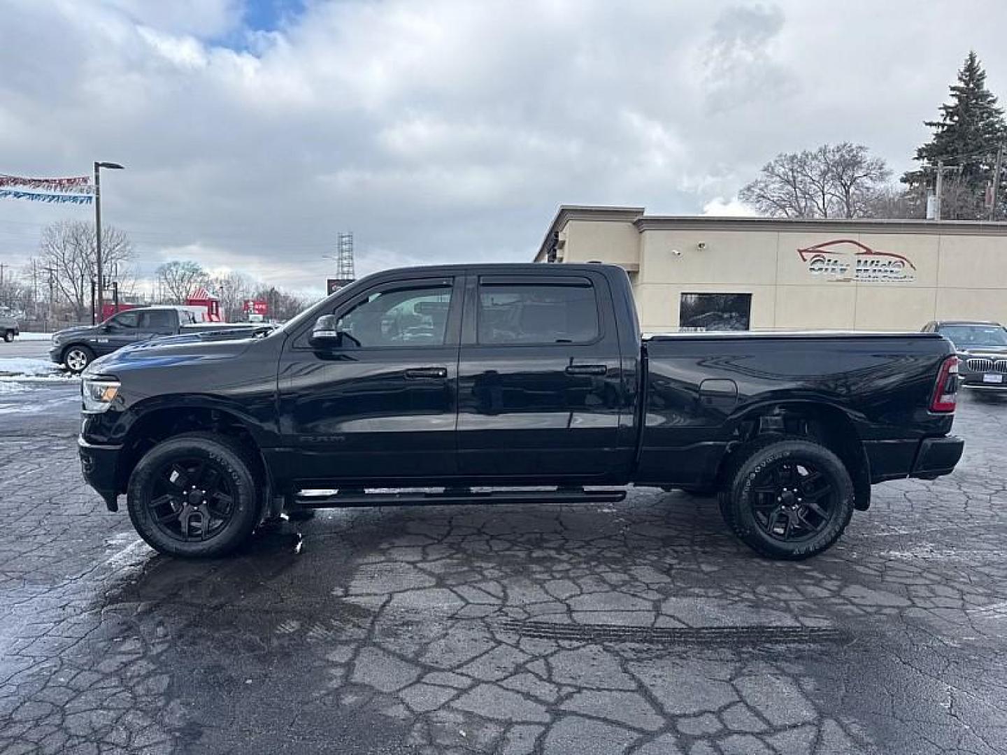2019 BLACK /BLACK RAM 1500 Sport Crew Cab LWB 4WD (1C6SRFTT8KN) with an 5.7L V8 OHV 16V engine, 8A transmission, located at 3304 Woodville Road, Northwood, OH, 43619, (419) 210-8019, 41.612694, -83.480743 - Your #1 Destination for Auto Loans and mdash;No Matter Your Credit!At our dealership, we believe everyone deserves the opportunity to drive their dream car and mdash;whether you have good credit, bad credit, or no credit at all. With a wide selection of hundreds of cars, trucks, and SUVs, you'll fin - Photo#1