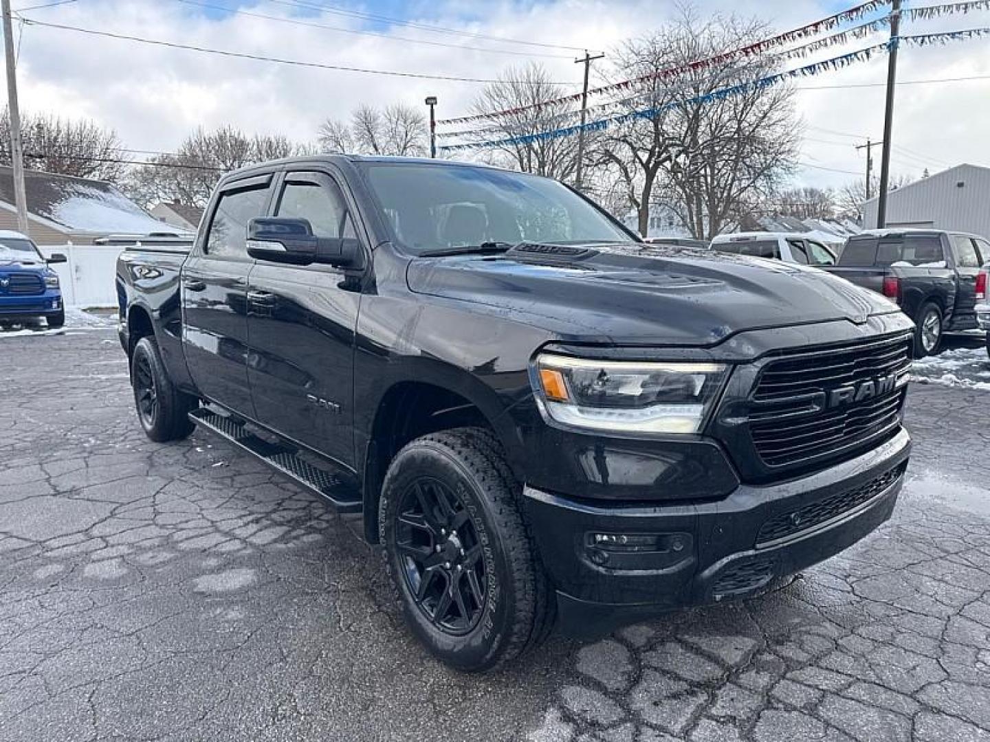 2019 BLACK /BLACK RAM 1500 Sport Crew Cab LWB 4WD (1C6SRFTT8KN) with an 5.7L V8 OHV 16V engine, 8A transmission, located at 3304 Woodville Road, Northwood, OH, 43619, (419) 210-8019, 41.612694, -83.480743 - Your #1 Destination for Auto Loans and mdash;No Matter Your Credit!At our dealership, we believe everyone deserves the opportunity to drive their dream car and mdash;whether you have good credit, bad credit, or no credit at all. With a wide selection of hundreds of cars, trucks, and SUVs, you'll fin - Photo#6