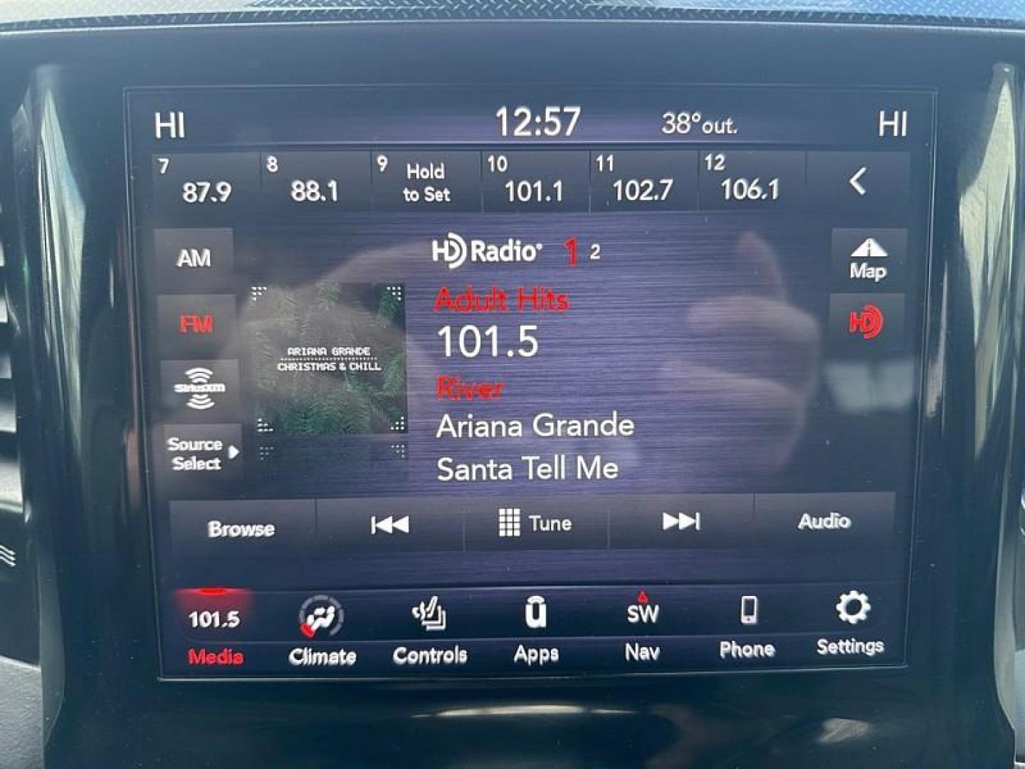 2019 BLACK /BLACK RAM 1500 Sport Crew Cab LWB 4WD (1C6SRFTT8KN) with an 5.7L V8 OHV 16V engine, 8A transmission, located at 3304 Woodville Road, Northwood, OH, 43619, (419) 210-8019, 41.612694, -83.480743 - Your #1 Destination for Auto Loans and mdash;No Matter Your Credit!At our dealership, we believe everyone deserves the opportunity to drive their dream car and mdash;whether you have good credit, bad credit, or no credit at all. With a wide selection of hundreds of cars, trucks, and SUVs, you'll fin - Photo#19