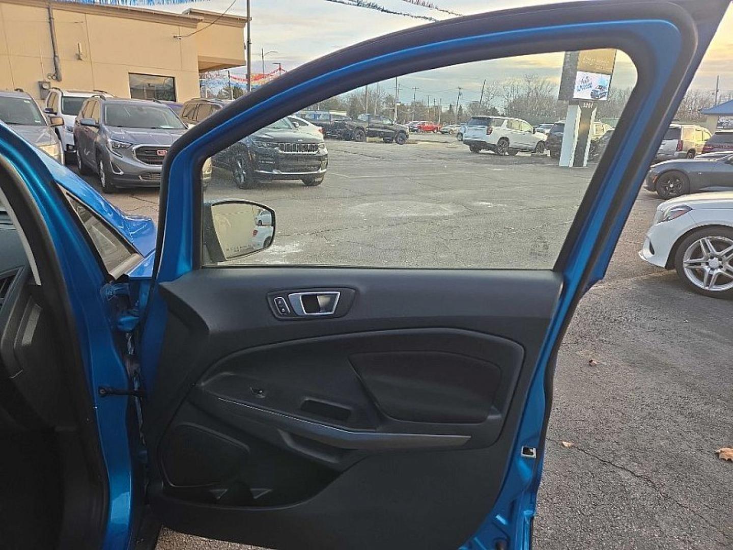 2019 BLUE Ford EcoSport SE AWD (MAJ6S3GL6KC) with an 2.0L L4 DOHC 16V engine, 6A transmission, located at 3304 Woodville Road, Northwood, OH, 43619, (419) 210-8019, 41.612694, -83.480743 - Your #1 Destination for Auto Loans and mdash;No Matter Your Credit!At our dealership, we believe everyone deserves the opportunity to drive their dream car and mdash;whether you have good credit, bad credit, or no credit at all. With a wide selection of hundreds of cars, trucks, and SUVs, you'll fin- Photo#15