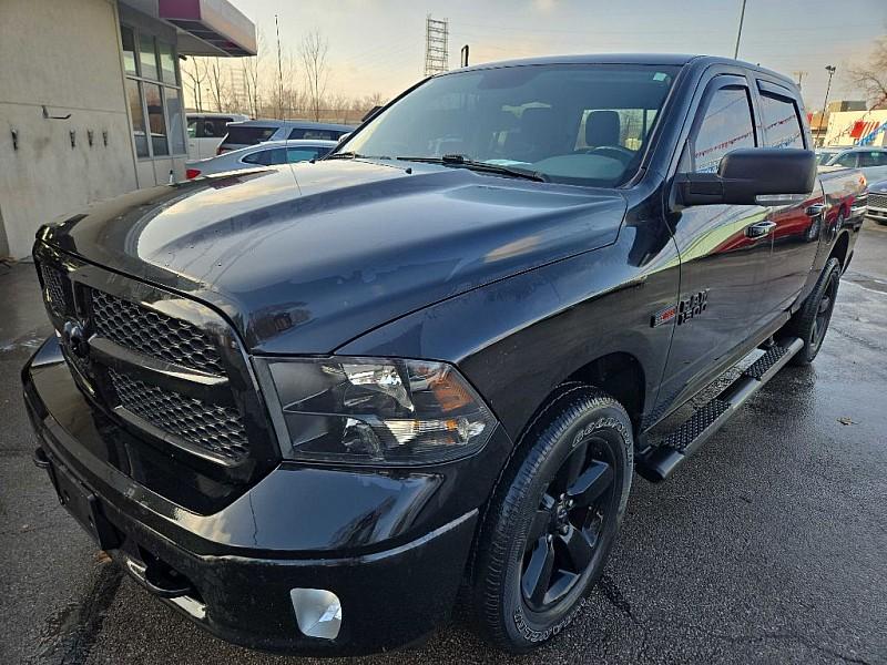 photo of 2018 RAM 1500 SLT Crew Cab SWB 4WD