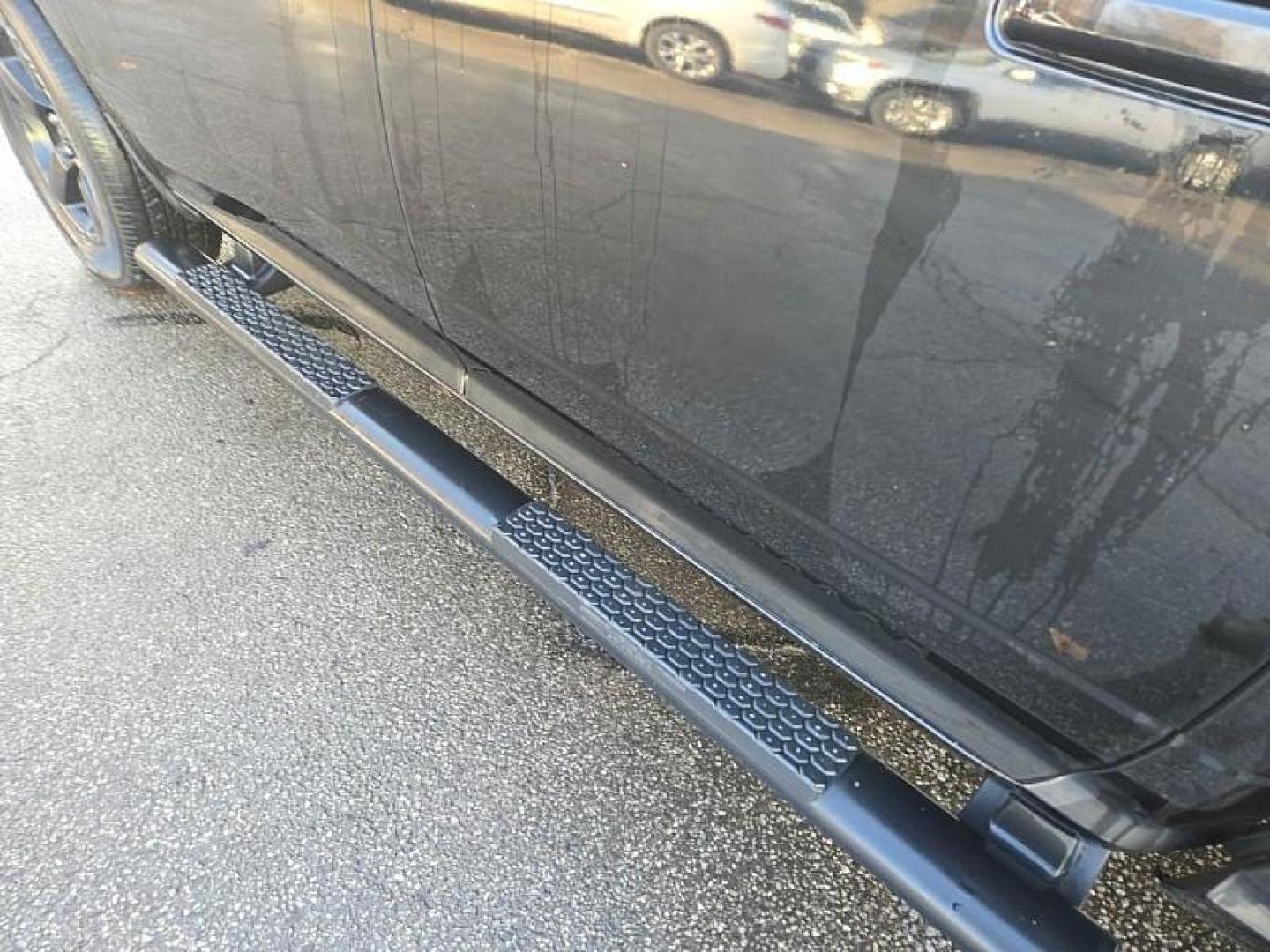 2018 BLACK /BLACK RAM 1500 SLT Crew Cab SWB 4WD (1C6RR7LM3JS) with an 3.0L V6 DIESEL engine, 8A transmission, located at 3304 Woodville Road, Northwood, OH, 43619, (419) 210-8019, 41.612694, -83.480743 - Your #1 Destination for Auto Loans and mdash;No Matter Your Credit!At our dealership, we believe everyone deserves the opportunity to drive their dream car and mdash;whether you have good credit, bad credit, or no credit at all. With a wide selection of hundreds of cars, trucks, and SUVs, you'll fin - Photo#12