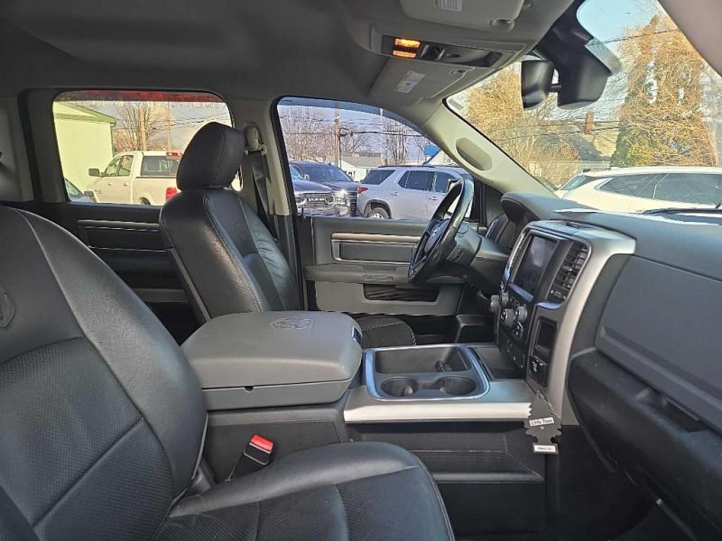 2018 BLACK /BLACK RAM 1500 SLT Crew Cab SWB 4WD (1C6RR7LM3JS) with an 3.0L V6 DIESEL engine, 8A transmission, located at 3304 Woodville Road, Northwood, OH, 43619, (419) 210-8019, 41.612694, -83.480743 - Your #1 Destination for Auto Loans and mdash;No Matter Your Credit!At our dealership, we believe everyone deserves the opportunity to drive their dream car and mdash;whether you have good credit, bad credit, or no credit at all. With a wide selection of hundreds of cars, trucks, and SUVs, you'll fin - Photo#16