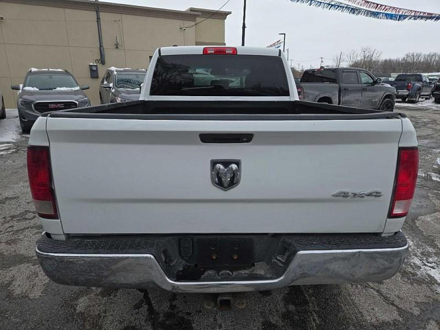 2016 WHITE RAM 1500 Tradesman Quad Cab 4WD (1C6RR7FG8GS) with an 3.6L V6 DOHC 24V FFV engine, 6A transmission, located at 3304 Woodville Road, Northwood, OH, 43619, (419) 210-8019, 41.612694, -83.480743 - Your #1 Destination for Auto Loans and mdash;No Matter Your Credit!At our dealership, we believe everyone deserves the opportunity to drive their dream car and mdash;whether you have good credit, bad credit, or no credit at all. With a wide selection of hundreds of cars, trucks, and SUVs, you'll fin - Photo#3