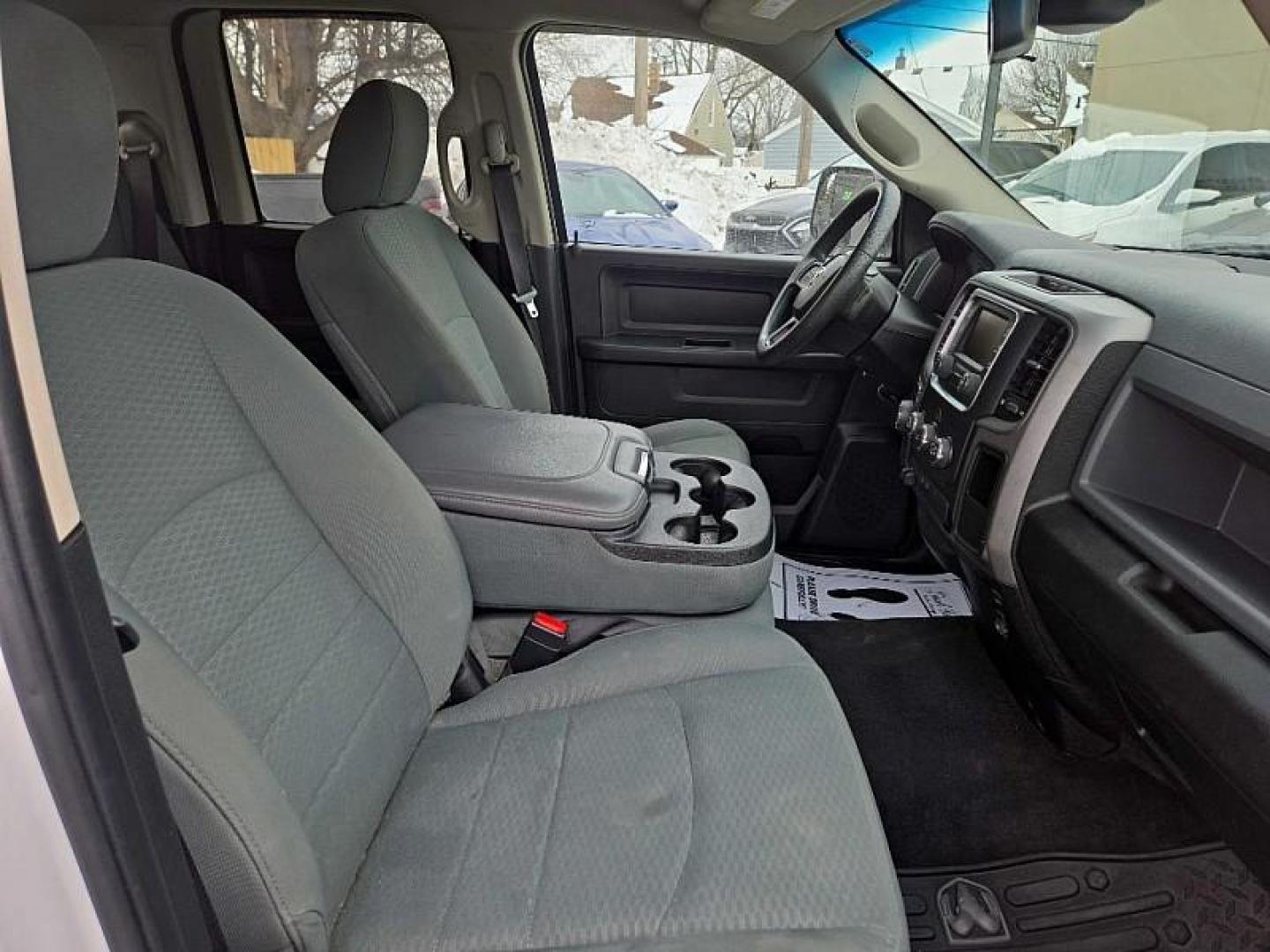 2016 WHITE RAM 1500 Tradesman Quad Cab 4WD (1C6RR7FG8GS) with an 3.6L V6 DOHC 24V FFV engine, 6A transmission, located at 3304 Woodville Road, Northwood, OH, 43619, (419) 210-8019, 41.612694, -83.480743 - Your #1 Destination for Auto Loans and mdash;No Matter Your Credit!At our dealership, we believe everyone deserves the opportunity to drive their dream car and mdash;whether you have good credit, bad credit, or no credit at all. With a wide selection of hundreds of cars, trucks, and SUVs, you'll fin - Photo#16