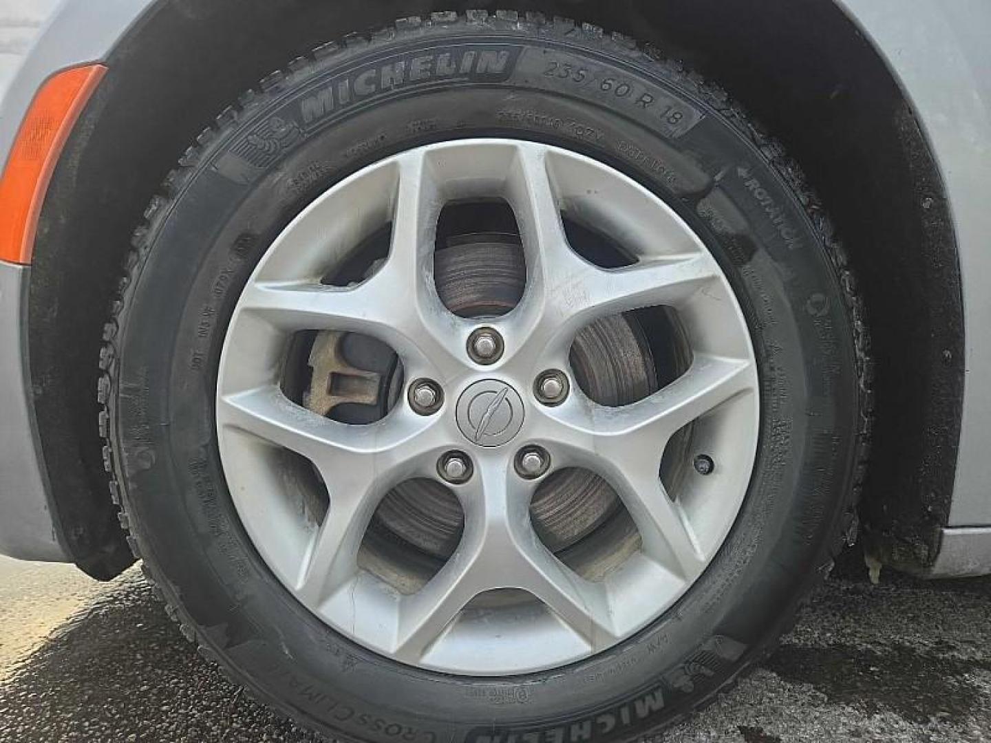 2020 SILVER /BLACK Chrysler Pacifica Limited (2C4RC1GG2LR) with an 3.6L V6 DOHC 24V engine, 9A transmission, located at 3304 Woodville Road, Northwood, OH, 43619, (419) 210-8019, 41.612694, -83.480743 - Your #1 Destination for Auto Loans and mdash;No Matter Your Credit!At our dealership, we believe everyone deserves the opportunity to drive their dream car and mdash;whether you have good credit, bad credit, or no credit at all. With a wide selection of hundreds of cars, trucks, and SUVs, you'll fin - Photo#19