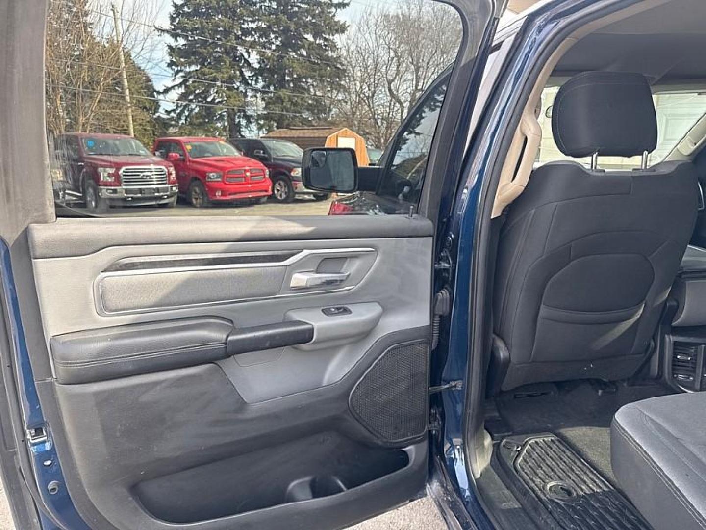 2019 BLUE /BLACK RAM 1500 Big Horn Crew Cab SWB 4WD (1C6RRFFG7KN) with an 3.6L V6 DOHC 24V engine, 8A transmission, located at 3304 Woodville Road, Northwood, OH, 43619, (419) 210-8019, 41.612694, -83.480743 - Your #1 Destination for Auto Loans and mdash;No Matter Your Credit!At our dealership, we believe everyone deserves the opportunity to drive their dream car and mdash;whether you have good credit, bad credit, or no credit at all. With a wide selection of hundreds of cars, trucks, and SUVs, you'll fin - Photo#10