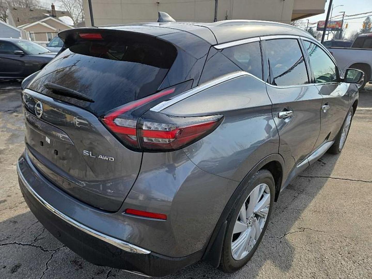 2019 GRAY /BLACK Nissan Murano Platinum AWD (5N1AZ2MS9KN) with an 3.5L V6 DOHC 24V engine, CVT transmission, located at 3304 Woodville Road, Northwood, OH, 43619, (419) 210-8019, 41.612694, -83.480743 - Your #1 Destination for Auto Loans and mdash;No Matter Your Credit!At our dealership, we believe everyone deserves the opportunity to drive their dream car and mdash;whether you have good credit, bad credit, or no credit at all. With a wide selection of hundreds of cars, trucks, and SUVs, you'll fin - Photo#4