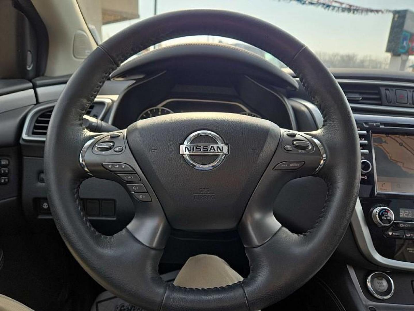 2019 GRAY /BLACK Nissan Murano Platinum AWD (5N1AZ2MS9KN) with an 3.5L V6 DOHC 24V engine, CVT transmission, located at 3304 Woodville Road, Northwood, OH, 43619, (419) 210-8019, 41.612694, -83.480743 - Your #1 Destination for Auto Loans and mdash;No Matter Your Credit!At our dealership, we believe everyone deserves the opportunity to drive their dream car and mdash;whether you have good credit, bad credit, or no credit at all. With a wide selection of hundreds of cars, trucks, and SUVs, you'll fin - Photo#19