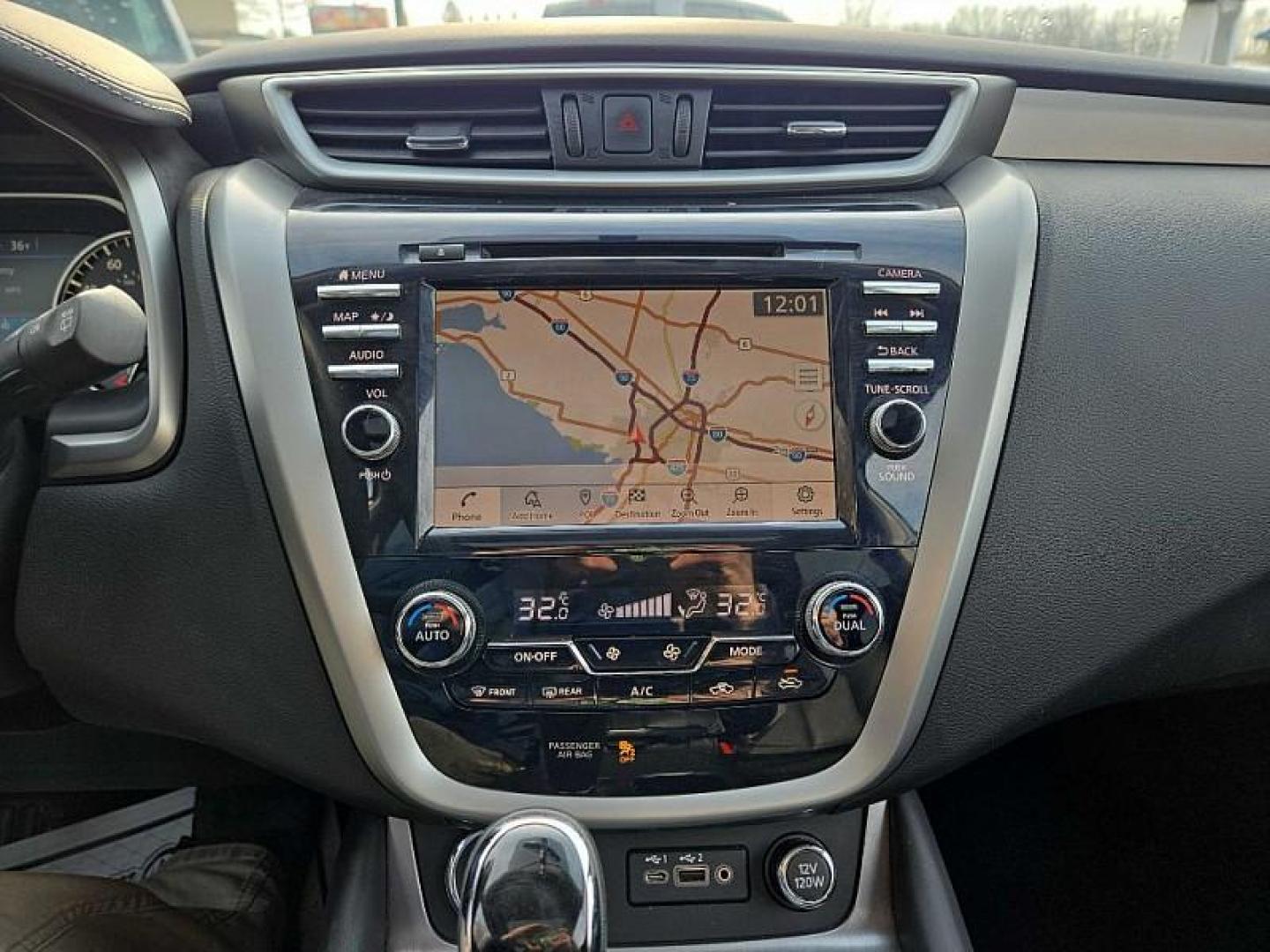 2019 GRAY /BLACK Nissan Murano Platinum AWD (5N1AZ2MS9KN) with an 3.5L V6 DOHC 24V engine, CVT transmission, located at 3304 Woodville Road, Northwood, OH, 43619, (419) 210-8019, 41.612694, -83.480743 - Your #1 Destination for Auto Loans and mdash;No Matter Your Credit!At our dealership, we believe everyone deserves the opportunity to drive their dream car and mdash;whether you have good credit, bad credit, or no credit at all. With a wide selection of hundreds of cars, trucks, and SUVs, you'll fin - Photo#20