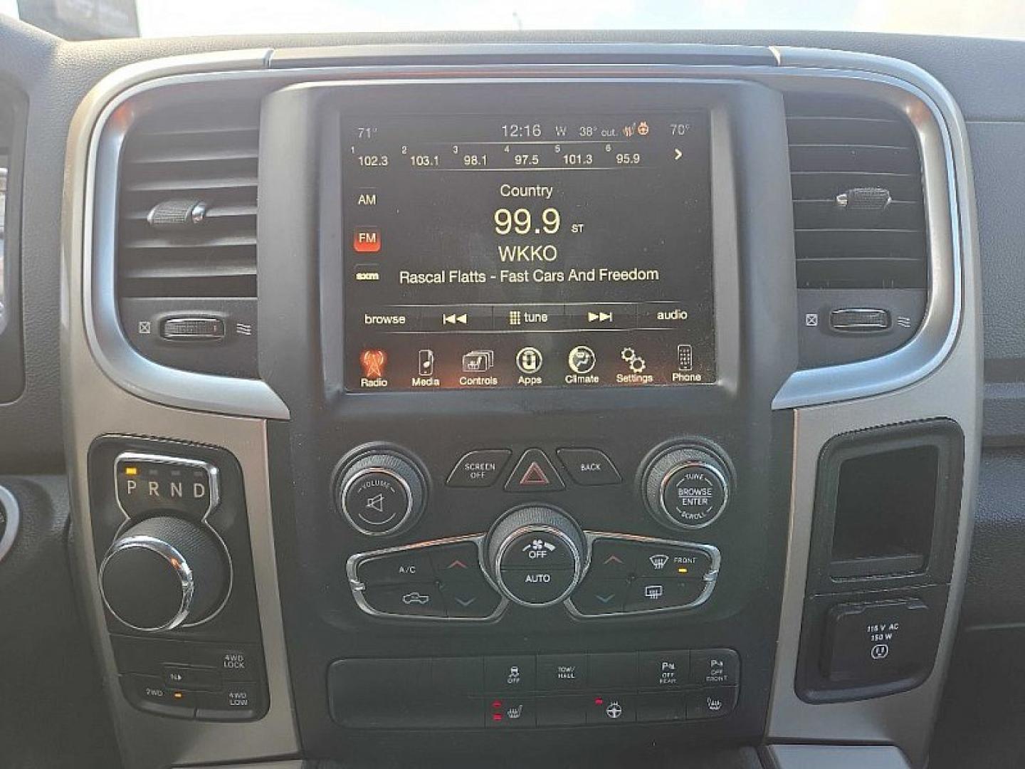 2017 BLACK /GRAY RAM 1500 SLT Quad Cab 4WD (1C6RR7GG1HS) with an 3.6L V6 DOHC 24V FFV engine, 8A transmission, located at 3304 Woodville Road, Northwood, OH, 43619, (419) 210-8019, 41.612694, -83.480743 - Your #1 Destination for Auto Loans and mdash;No Matter Your Credit!At our dealership, we believe everyone deserves the opportunity to drive their dream car and mdash;whether you have good credit, bad credit, or no credit at all. With a wide selection of hundreds of cars, trucks, and SUVs, you'll fin - Photo#21
