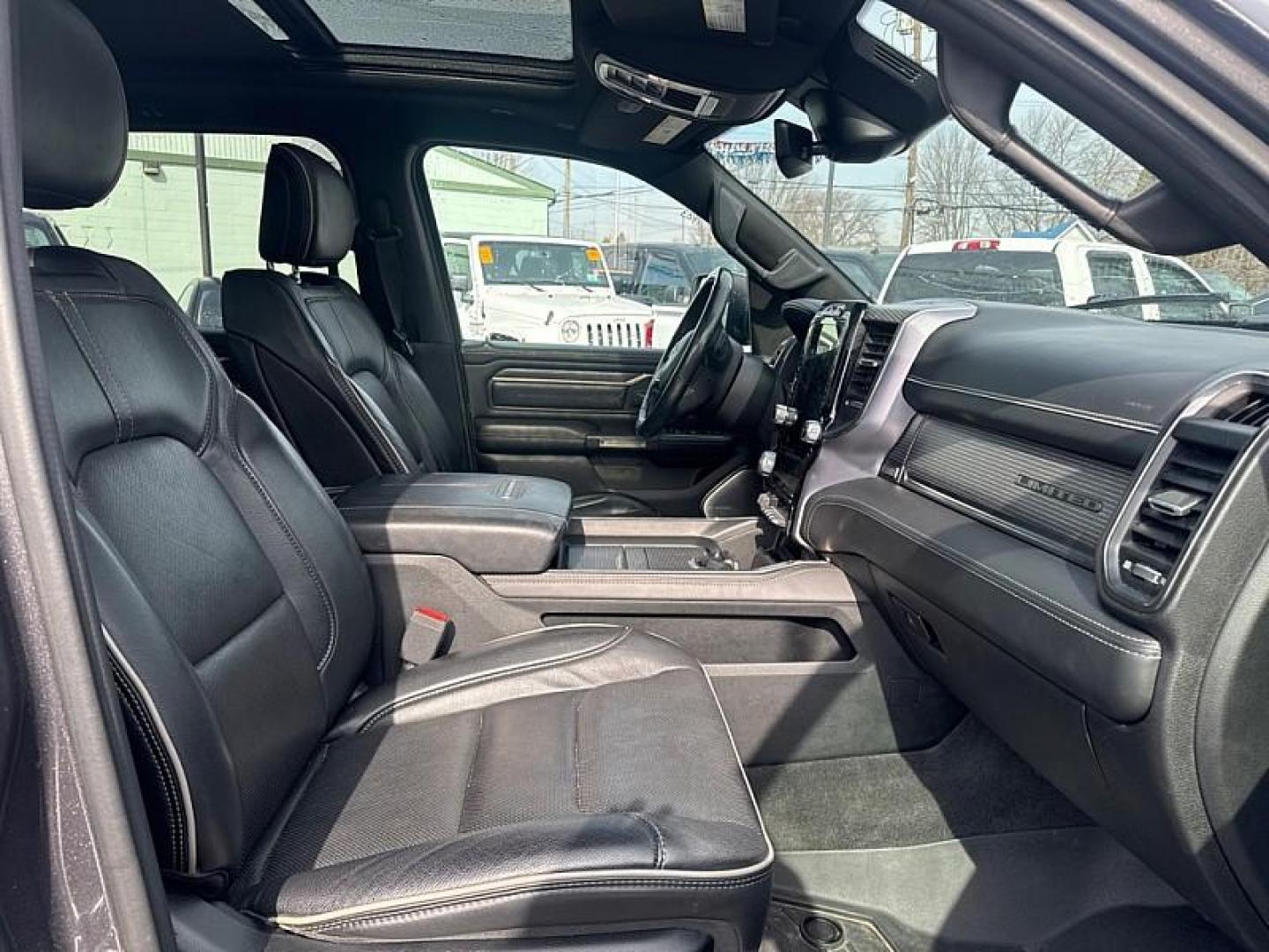 2020 GRAY /BLACK RAM 1500 Limited Crew Cab SWB 4WD (1C6SRFHT6LN) with an 5.7L V8 OHV 16V engine, 8A transmission, located at 3304 Woodville Road, Northwood, OH, 43619, (419) 210-8019, 41.612694, -83.480743 - Your #1 Destination for Auto Loans and mdash;No Matter Your Credit!At our dealership, we believe everyone deserves the opportunity to drive their dream car and mdash;whether you have good credit, bad credit, or no credit at all. With a wide selection of hundreds of cars, trucks, and SUVs, you'll fin - Photo#15