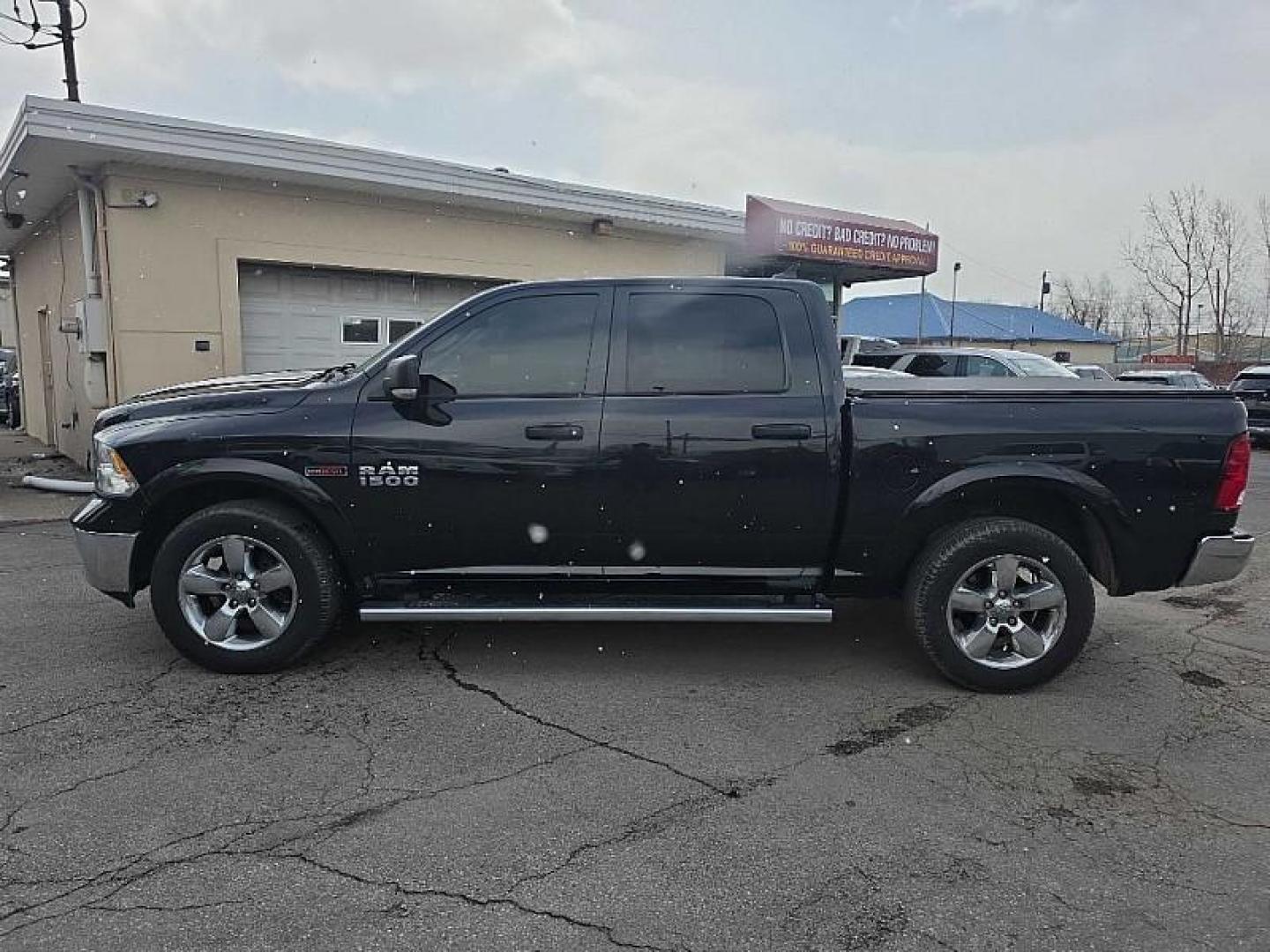 2018 BLACK /BLACK RAM 1500 SLT Crew Cab SWB 4WD (1C6RR7LMXJS) with an 3.0L V6 DIESEL engine, 8A transmission, located at 3304 Woodville Road, Northwood, OH, 43619, (419) 210-8019, 41.612694, -83.480743 - Your #1 Destination for Auto Loans and mdash;No Matter Your Credit!At our dealership, we believe everyone deserves the opportunity to drive their dream car and mdash;whether you have good credit, bad credit, or no credit at all. With a wide selection of hundreds of cars, trucks, and SUVs, you'll fin - Photo#1