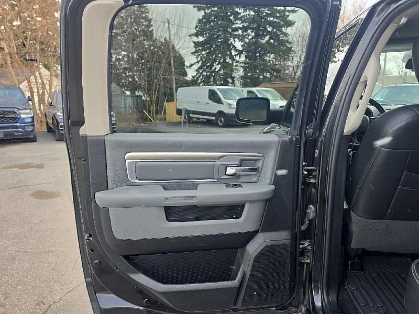 2018 BLACK /BLACK RAM 1500 SLT Crew Cab SWB 4WD (1C6RR7LMXJS) with an 3.0L V6 DIESEL engine, 8A transmission, located at 3304 Woodville Road, Northwood, OH, 43619, (419) 210-8019, 41.612694, -83.480743 - Your #1 Destination for Auto Loans and mdash;No Matter Your Credit!At our dealership, we believe everyone deserves the opportunity to drive their dream car and mdash;whether you have good credit, bad credit, or no credit at all. With a wide selection of hundreds of cars, trucks, and SUVs, you'll fin - Photo#10