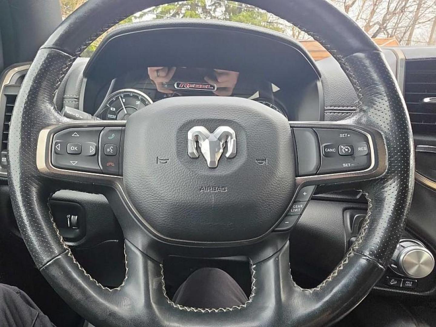 2020 BLACK /BLACK RAM 1500 Rebel Crew Cab SB 4WD (1C6SRFLMXLN) with an 3.5L V6 DOHC 24V engine, 8A transmission, located at 3304 Woodville Road, Northwood, OH, 43619, (419) 210-8019, 41.612694, -83.480743 - Your #1 Destination for Auto Loans and mdash;No Matter Your Credit!At our dealership, we believe everyone deserves the opportunity to drive their dream car and mdash;whether you have good credit, bad credit, or no credit at all. With a wide selection of hundreds of cars, trucks, and SUVs, you'll fin - Photo#21