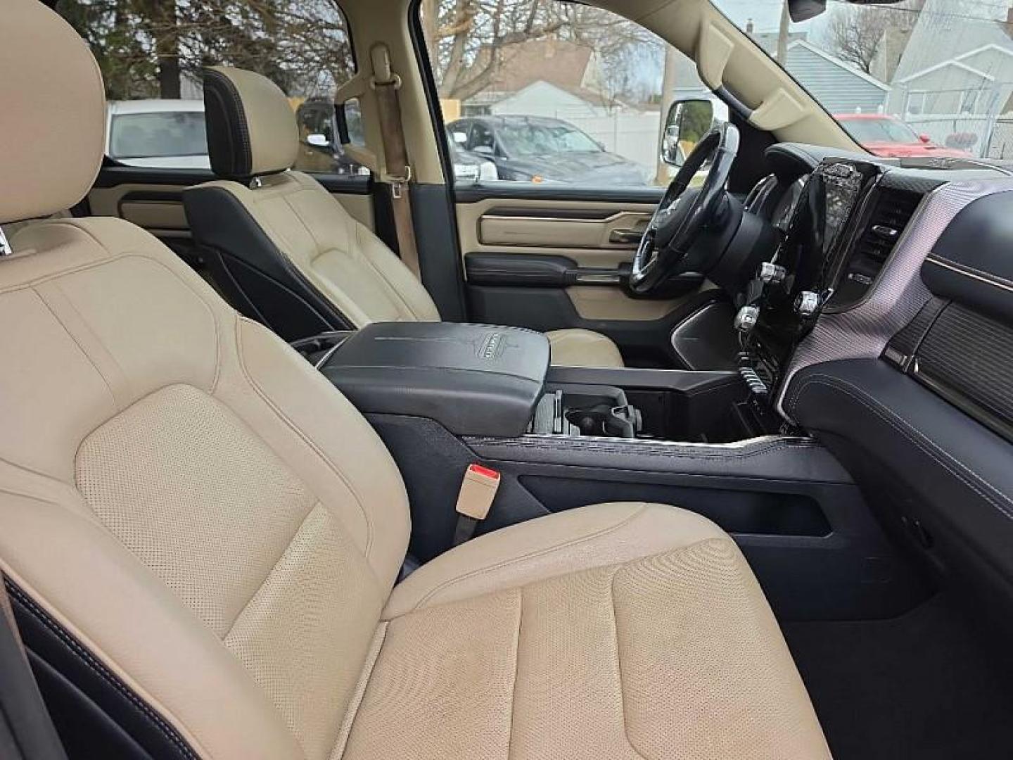 2019 BLACK /BEIGE RAM 1500 Limited Crew Cab LWB 4WD (1C6SRFPT5KN) with an 5.7L V8 OHV 16V engine, 8A transmission, located at 3304 Woodville Road, Northwood, OH, 43619, (419) 210-8019, 41.612694, -83.480743 - Your #1 Destination for Auto Loans and mdash;No Matter Your Credit!At our dealership, we believe everyone deserves the opportunity to drive their dream car and mdash;whether you have good credit, bad credit, or no credit at all. With a wide selection of hundreds of cars, trucks, and SUVs, you'll fin - Photo#37
