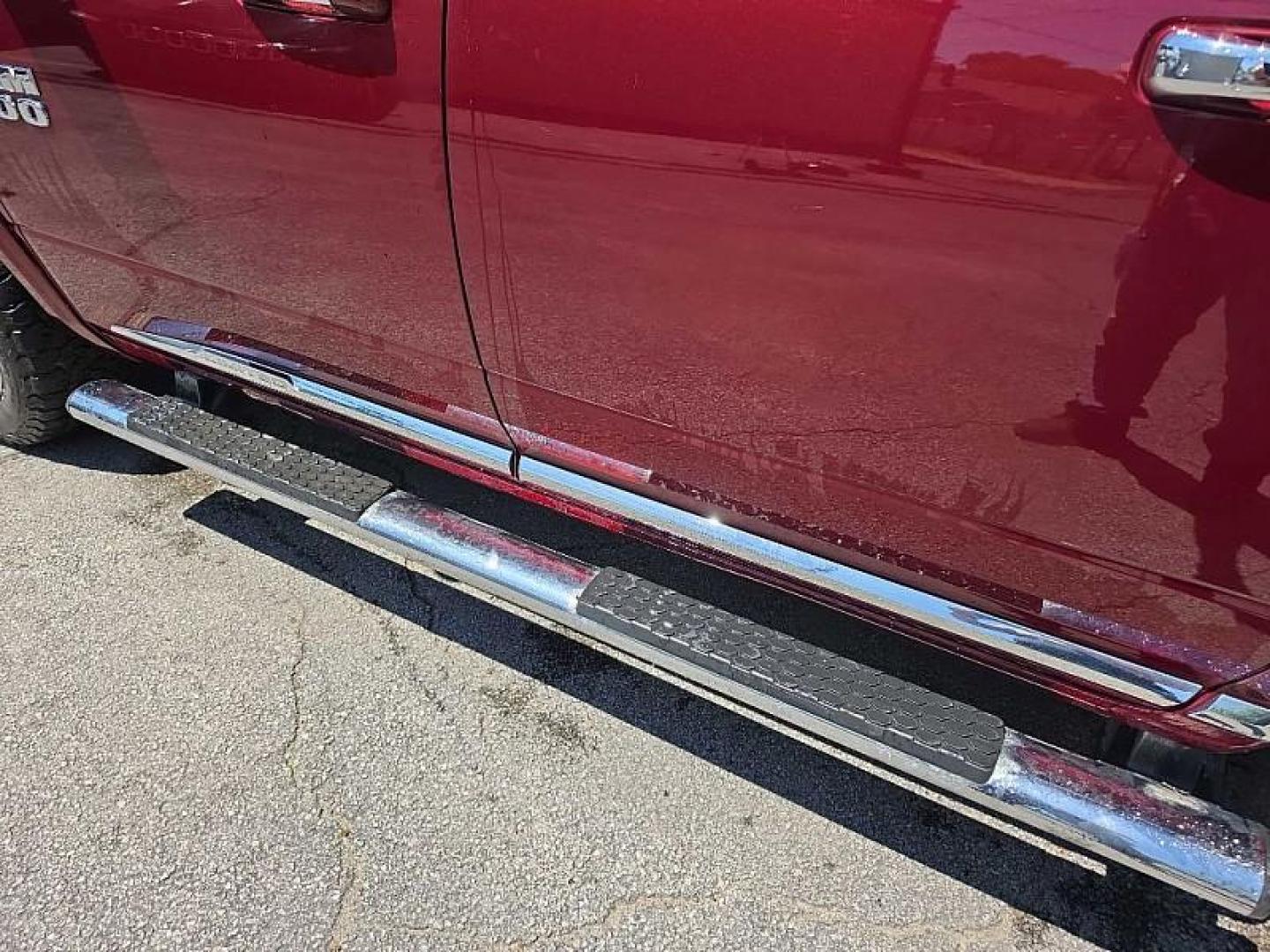 2018 MAROON /BLACK RAM 1500 Longhorn Crew Cab SWB 4WD (1C6RR7PM0JS) with an 3.0L V6 DIESEL engine, 8A transmission, located at 3304 Woodville Road, Northwood, OH, 43619, (419) 210-8019, 41.612694, -83.480743 - Your #1 Destination for Auto Loans and mdash;No Matter Your Credit!At our dealership, we believe everyone deserves the opportunity to drive their dream car and mdash;whether you have good credit, bad credit, or no credit at all. With a wide selection of hundreds of cars, trucks, and SUVs, you'll fin - Photo#12