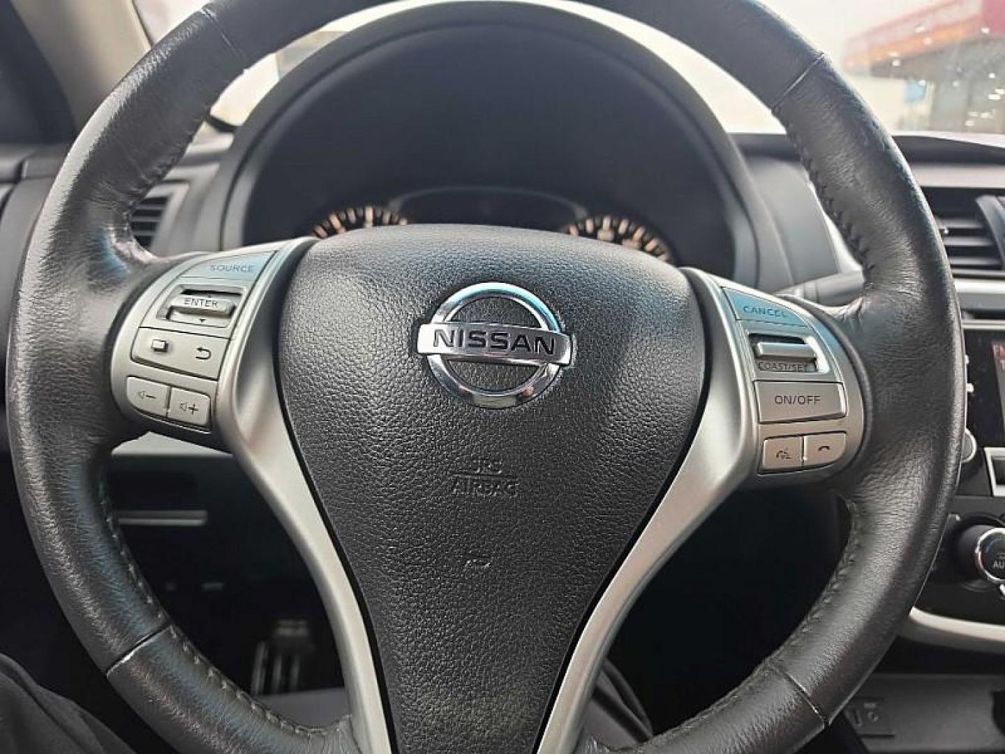 2017 BLACK /BLACK Nissan Altima 2.5 S (1N4AL3AP9HC) with an 2.5L L4 DOHC 16V engine, CVT transmission, located at 3304 Woodville Road, Northwood, OH, 43619, (419) 210-8019, 41.612694, -83.480743 - Your #1 Destination for Auto Loans and mdash;No Matter Your Credit!At our dealership, we believe everyone deserves the opportunity to drive their dream car and mdash;whether you have good credit, bad credit, or no credit at all. With a wide selection of hundreds of cars, trucks, and SUVs, you'll fin - Photo#42