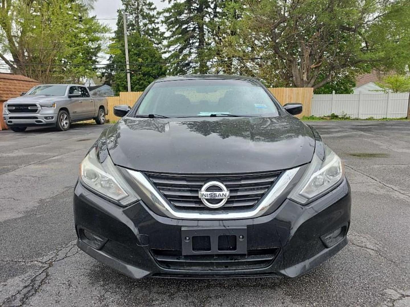 2017 BLACK /BLACK Nissan Altima 2.5 S (1N4AL3AP9HC) with an 2.5L L4 DOHC 16V engine, CVT transmission, located at 3304 Woodville Road, Northwood, OH, 43619, (419) 210-8019, 41.612694, -83.480743 - Your #1 Destination for Auto Loans and mdash;No Matter Your Credit!At our dealership, we believe everyone deserves the opportunity to drive their dream car and mdash;whether you have good credit, bad credit, or no credit at all. With a wide selection of hundreds of cars, trucks, and SUVs, you'll fin - Photo#53