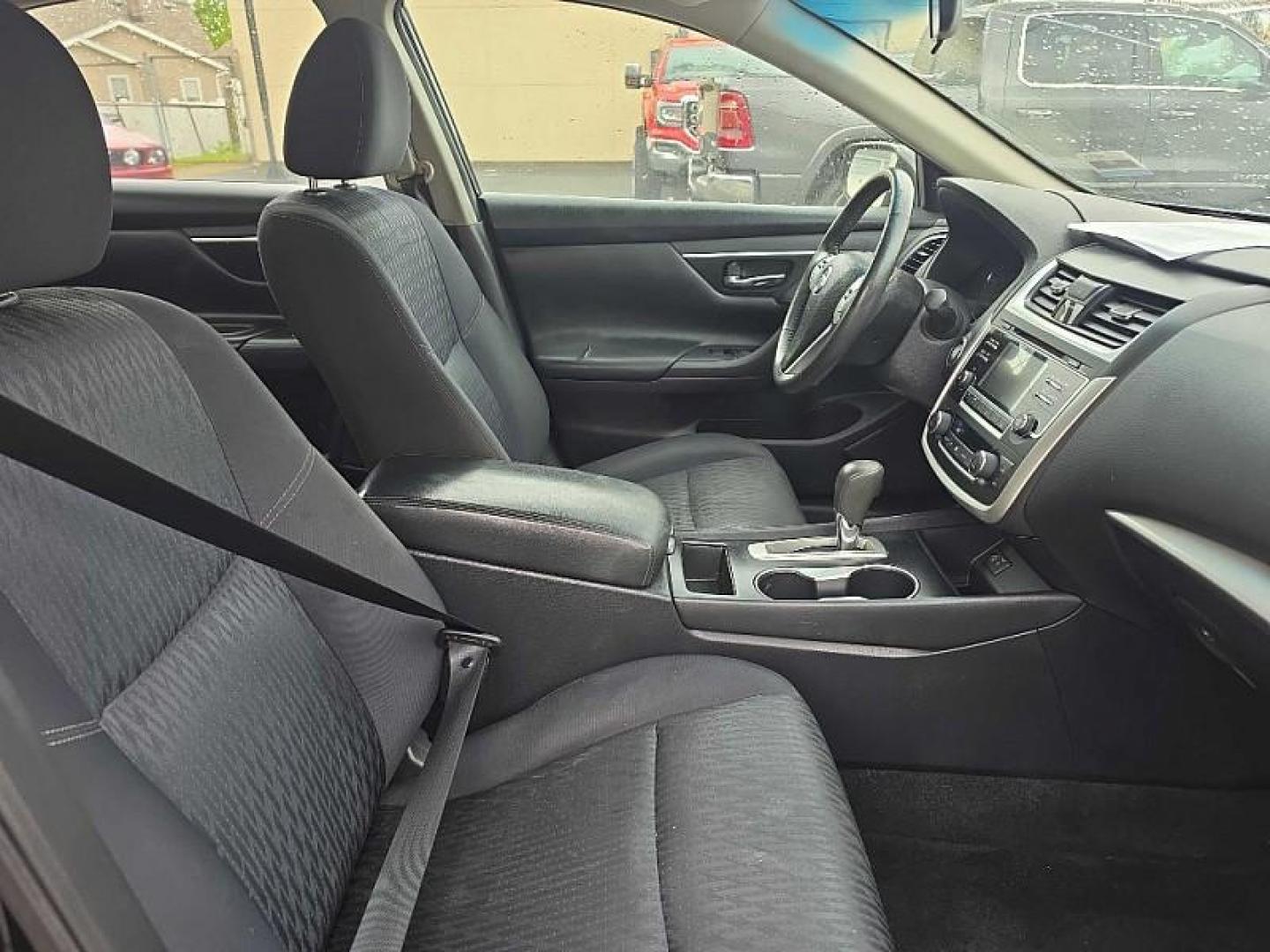 2017 BLACK /BLACK Nissan Altima 2.5 S (1N4AL3AP9HC) with an 2.5L L4 DOHC 16V engine, CVT transmission, located at 3304 Woodville Road, Northwood, OH, 43619, (419) 210-8019, 41.612694, -83.480743 - Your #1 Destination for Auto Loans and mdash;No Matter Your Credit!At our dealership, we believe everyone deserves the opportunity to drive their dream car and mdash;whether you have good credit, bad credit, or no credit at all. With a wide selection of hundreds of cars, trucks, and SUVs, you'll fin - Photo#60