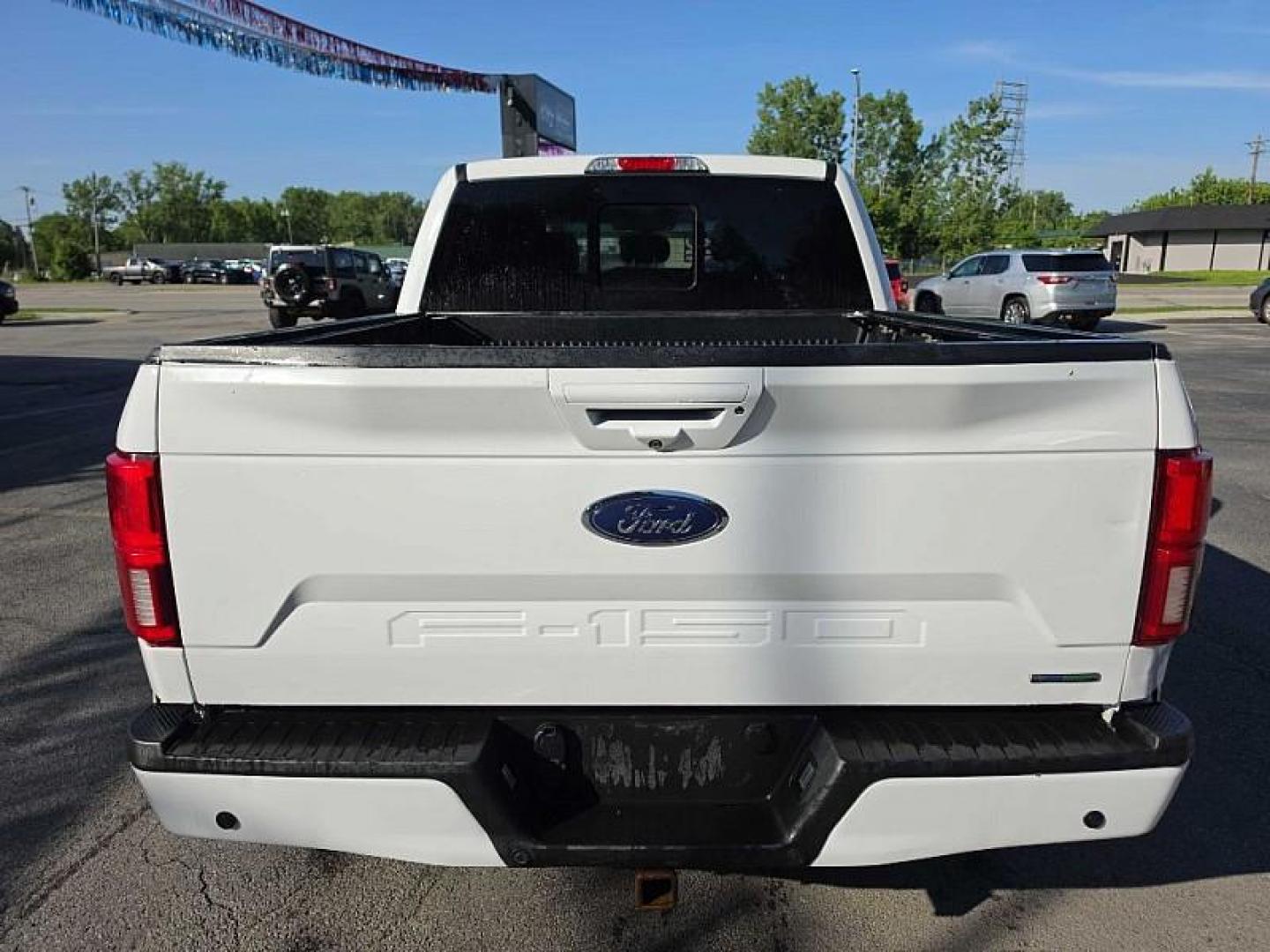 2020 WHITE /BLACK Ford F-150 XLT SuperCrew 6.5-ft. Bed 4WD (1FTEW1EPXLF) with an 2.7L V6 DOHC 24V engine, 6A transmission, located at 3304 Woodville Road, Northwood, OH, 43619, (419) 210-8019, 41.612694, -83.480743 - Your #1 Destination for Auto Loans and mdash;No Matter Your Credit!At our dealership, we believe everyone deserves the opportunity to drive their dream car and mdash;whether you have good credit, bad credit, or no credit at all. With a wide selection of hundreds of cars, trucks, and SUVs, you'll fin - Photo#3