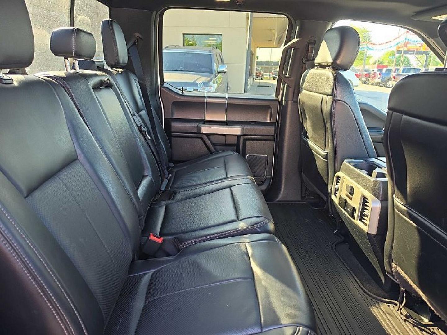 2020 WHITE /BLACK Ford F-150 XLT SuperCrew 6.5-ft. Bed 4WD (1FTEW1EPXLF) with an 2.7L V6 DOHC 24V engine, 6A transmission, located at 3304 Woodville Road, Northwood, OH, 43619, (419) 210-8019, 41.612694, -83.480743- Photo#14