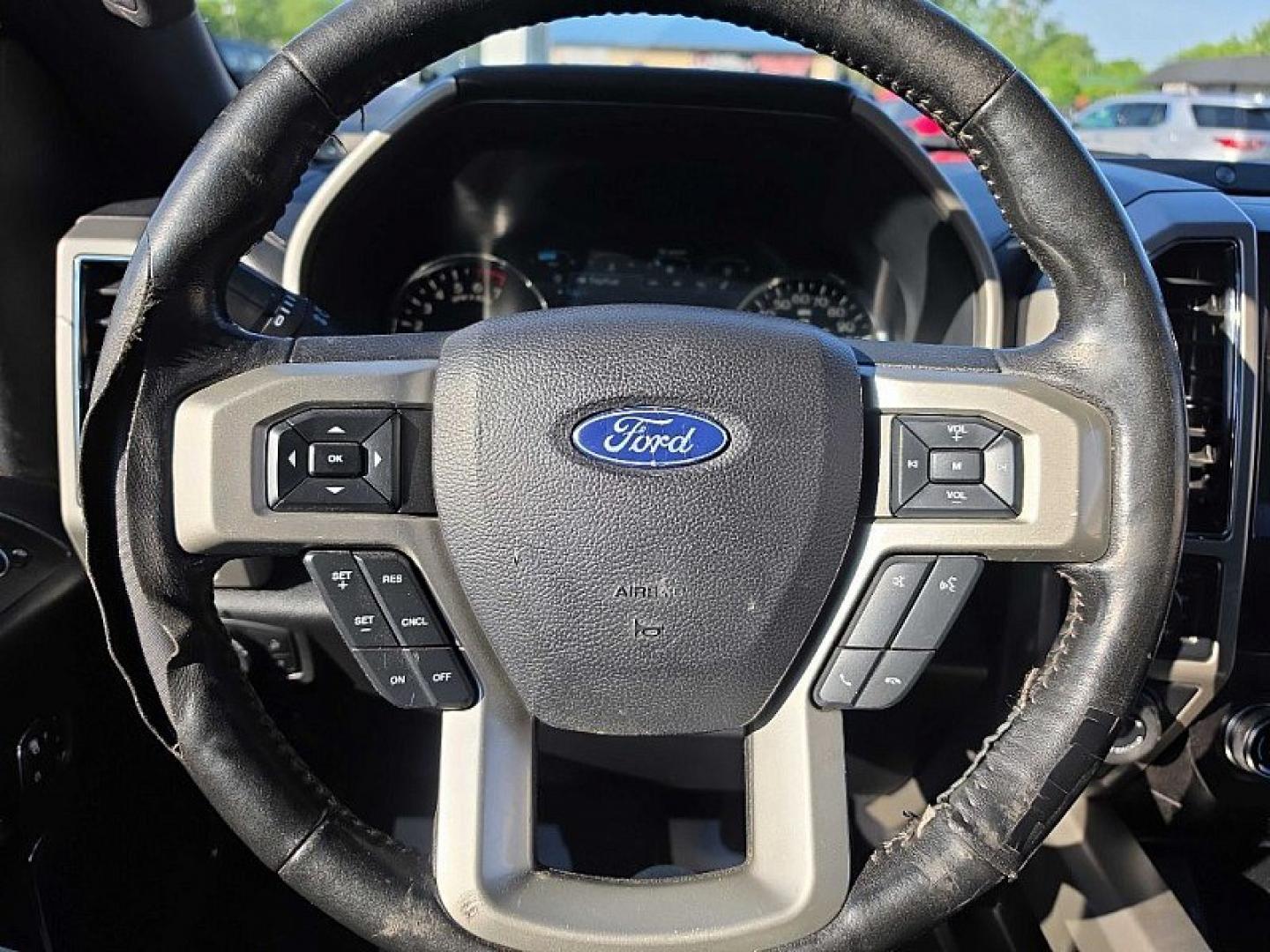 2020 WHITE /BLACK Ford F-150 XLT SuperCrew 6.5-ft. Bed 4WD (1FTEW1EPXLF) with an 2.7L V6 DOHC 24V engine, 6A transmission, located at 3304 Woodville Road, Northwood, OH, 43619, (419) 210-8019, 41.612694, -83.480743- Photo#26